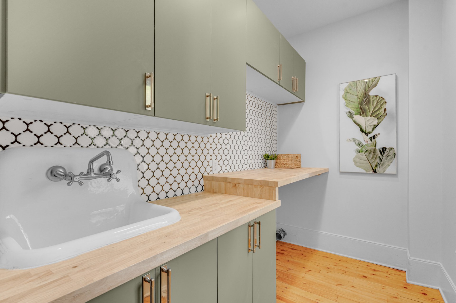 Walk-in closet