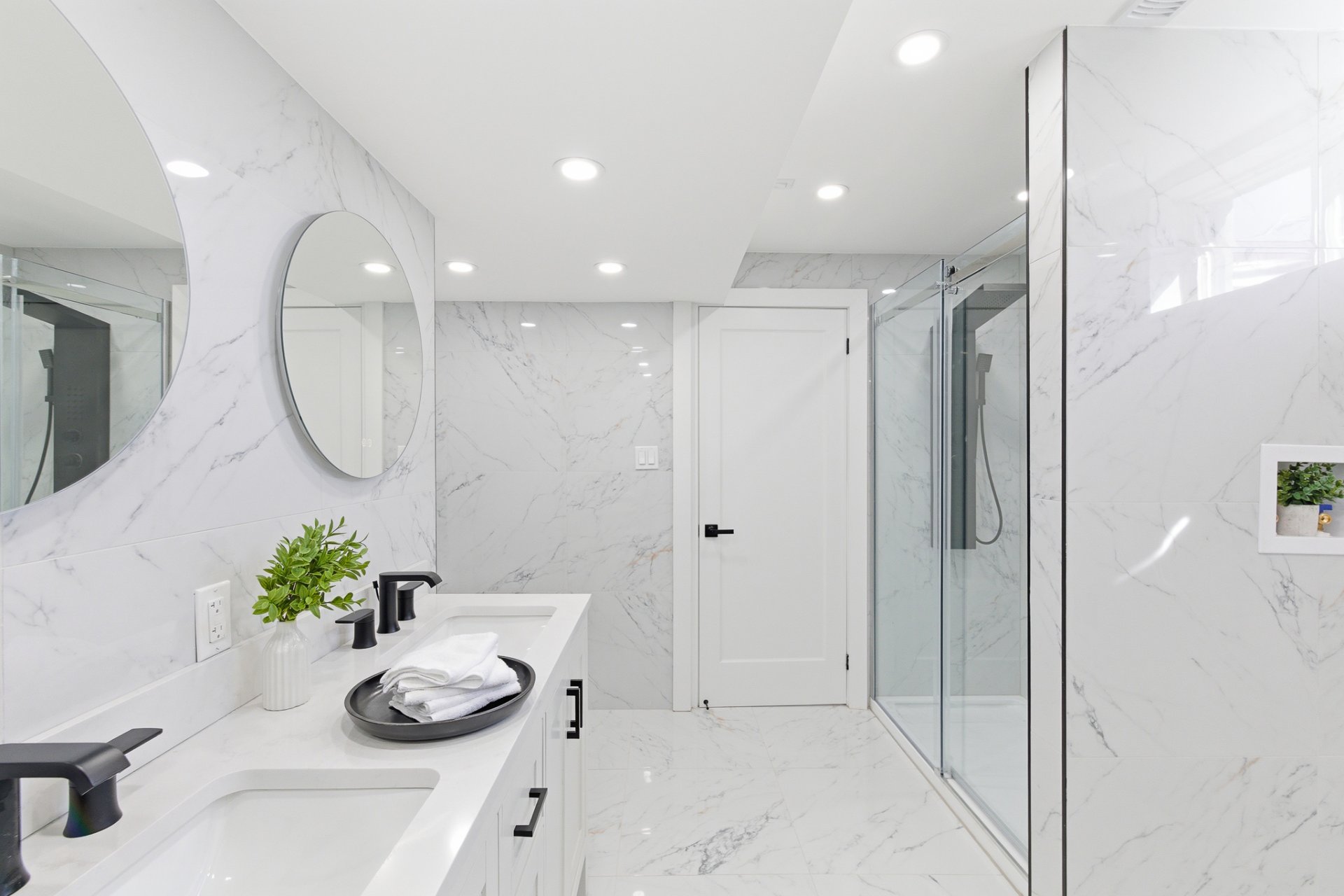 Ensuite bathroom