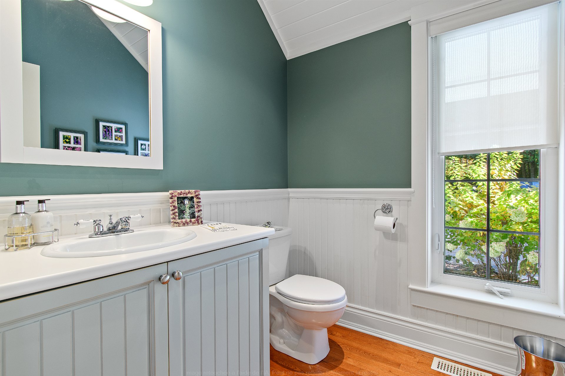 Powder room