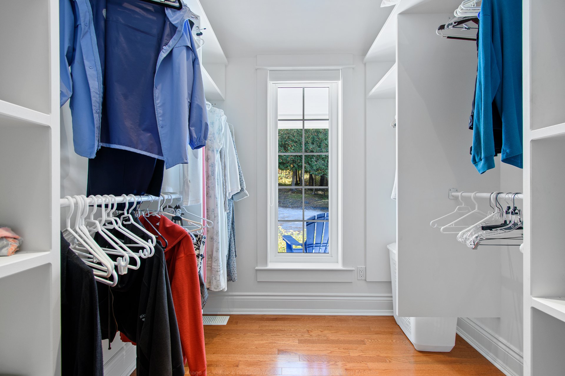 Walk-in closet
