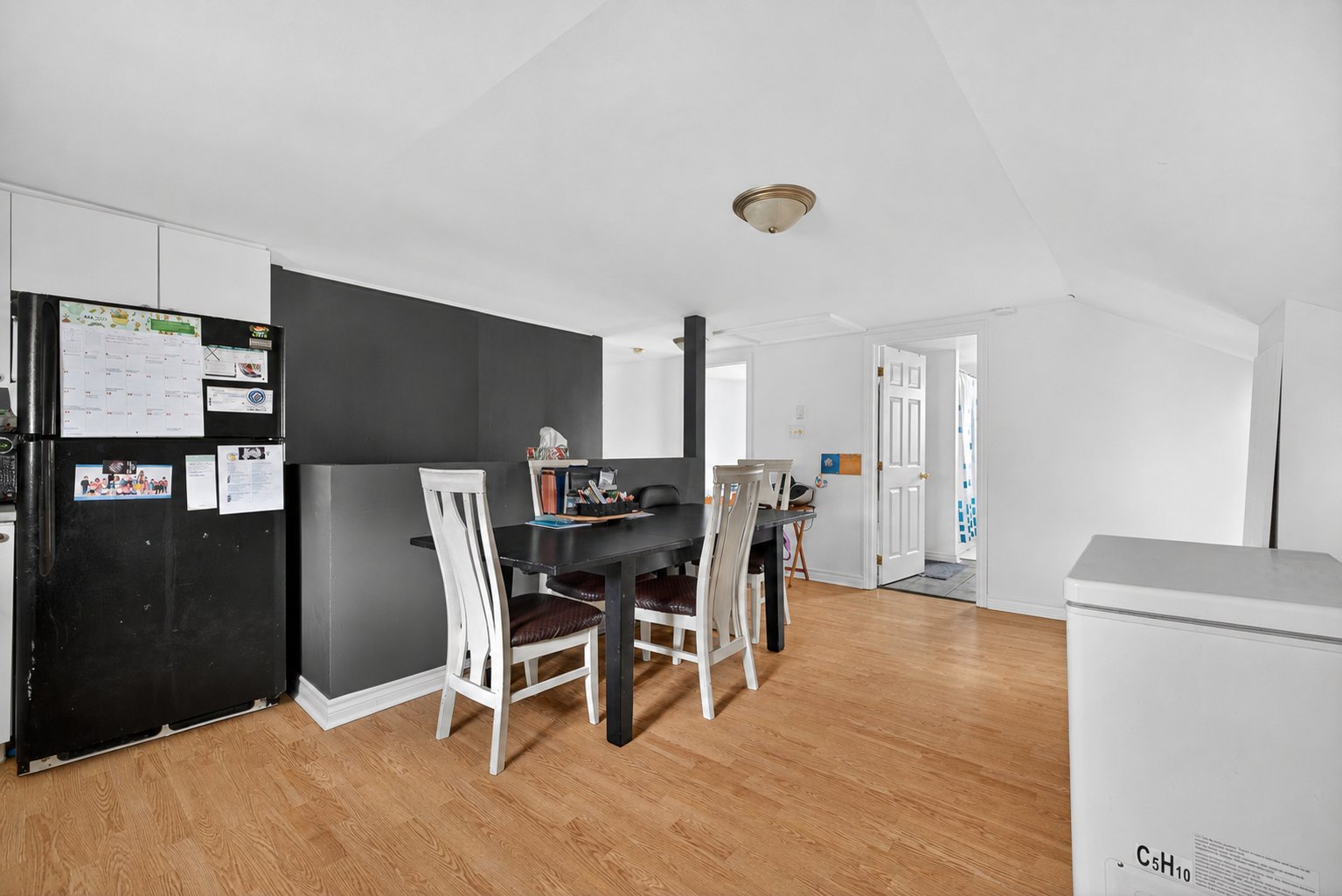 Dining room - Unit 2