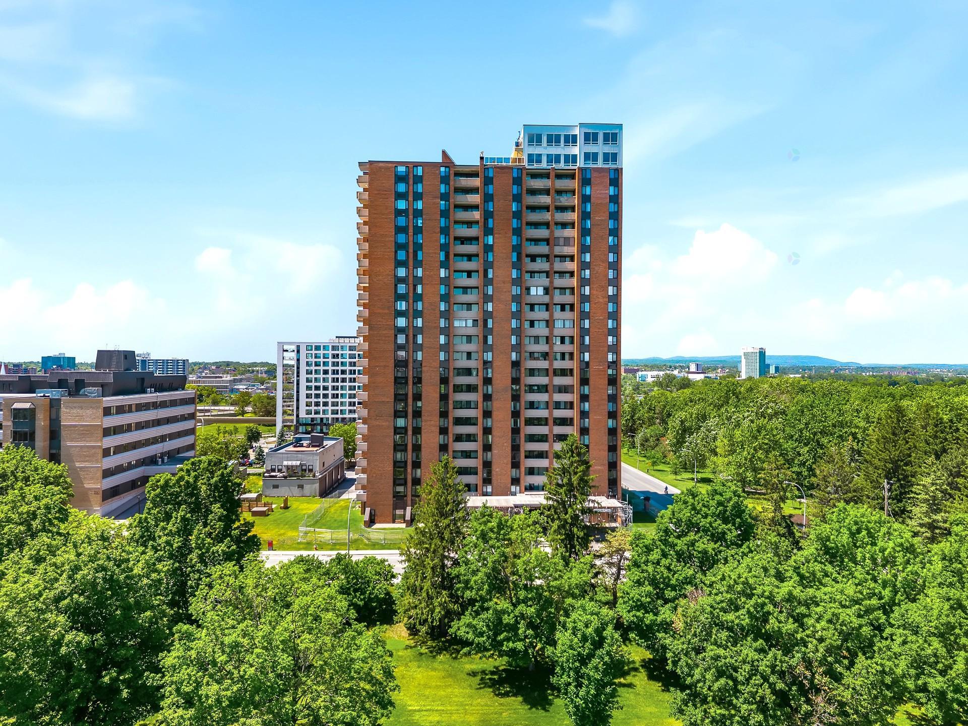 285 Rue Laurier 405