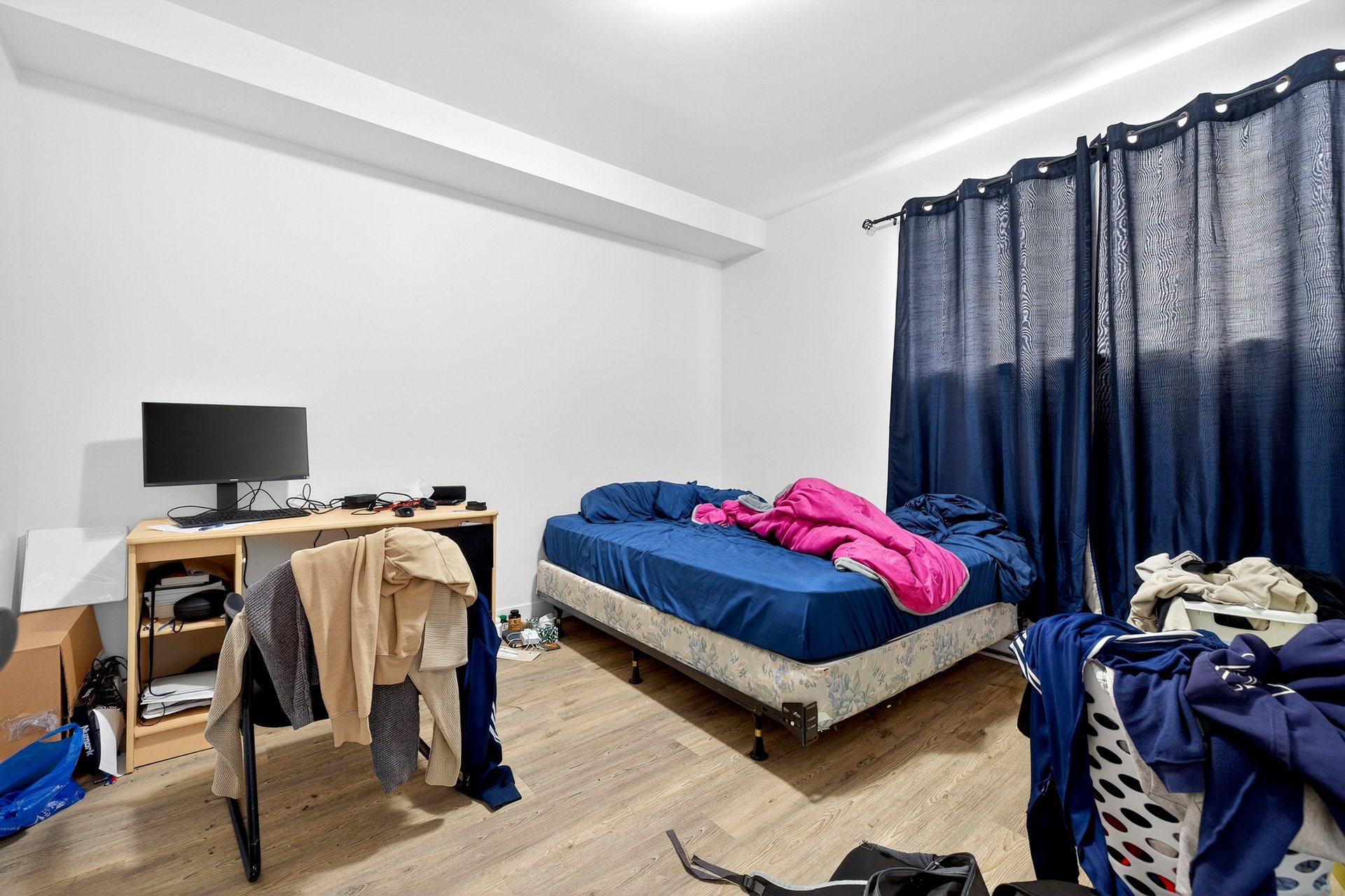 Chambre à coucher principale - avec Walk-in