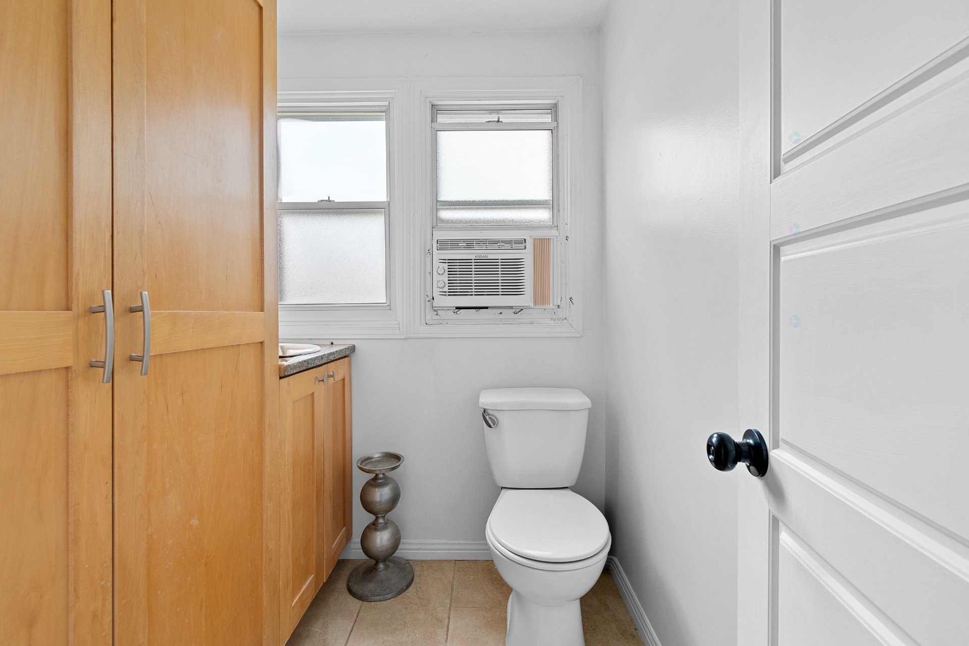 Powder room