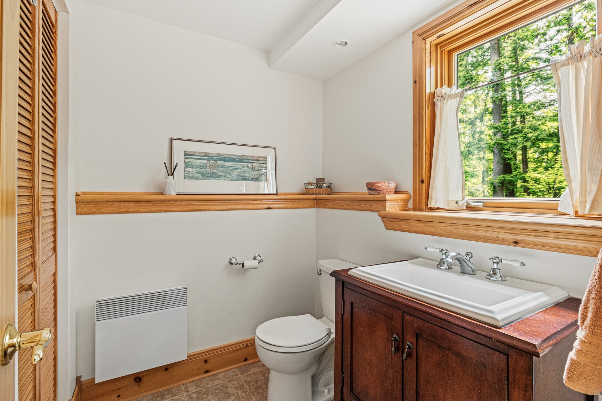 Salle d'eau - Attaché au bureau