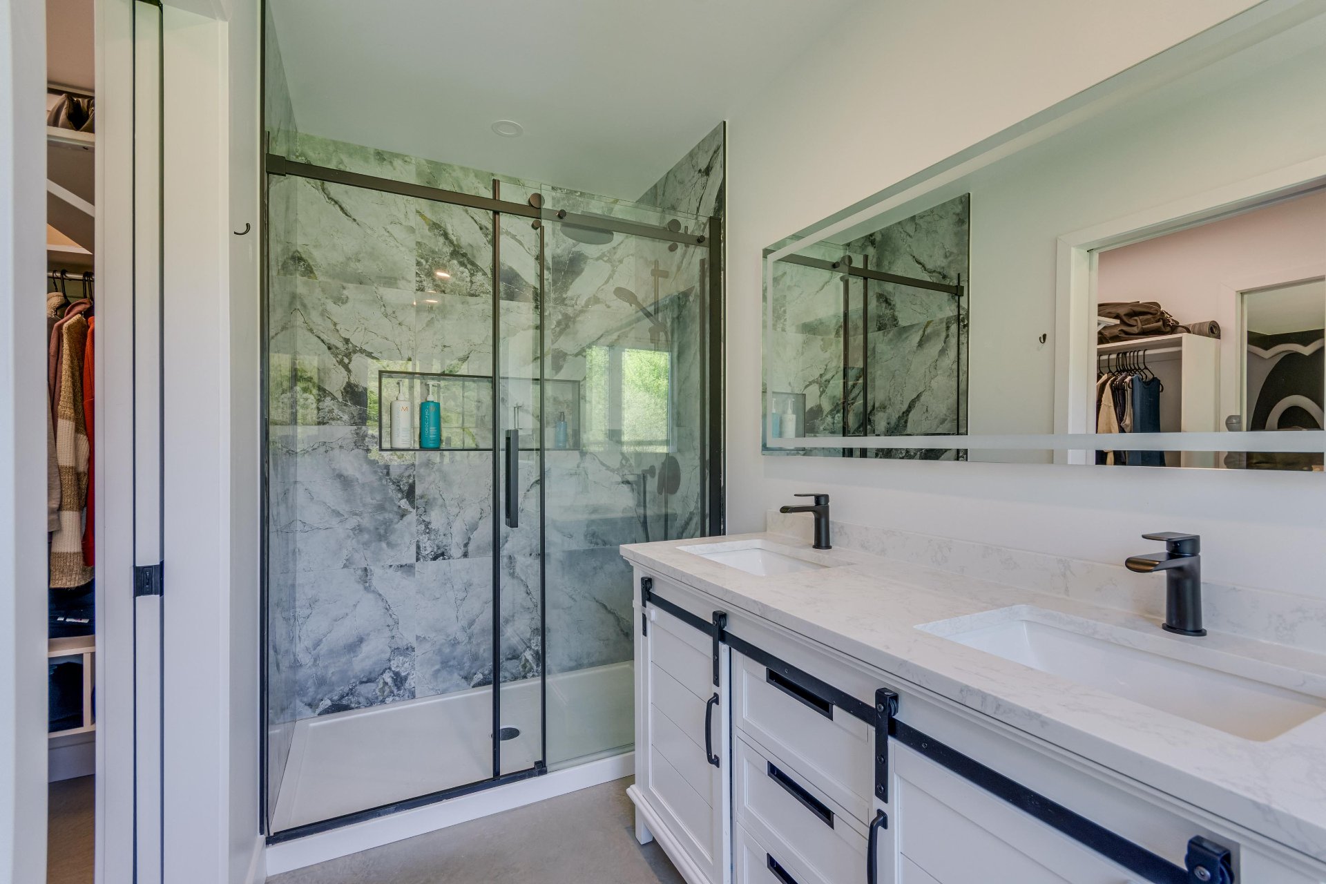 Ensuite bathroom