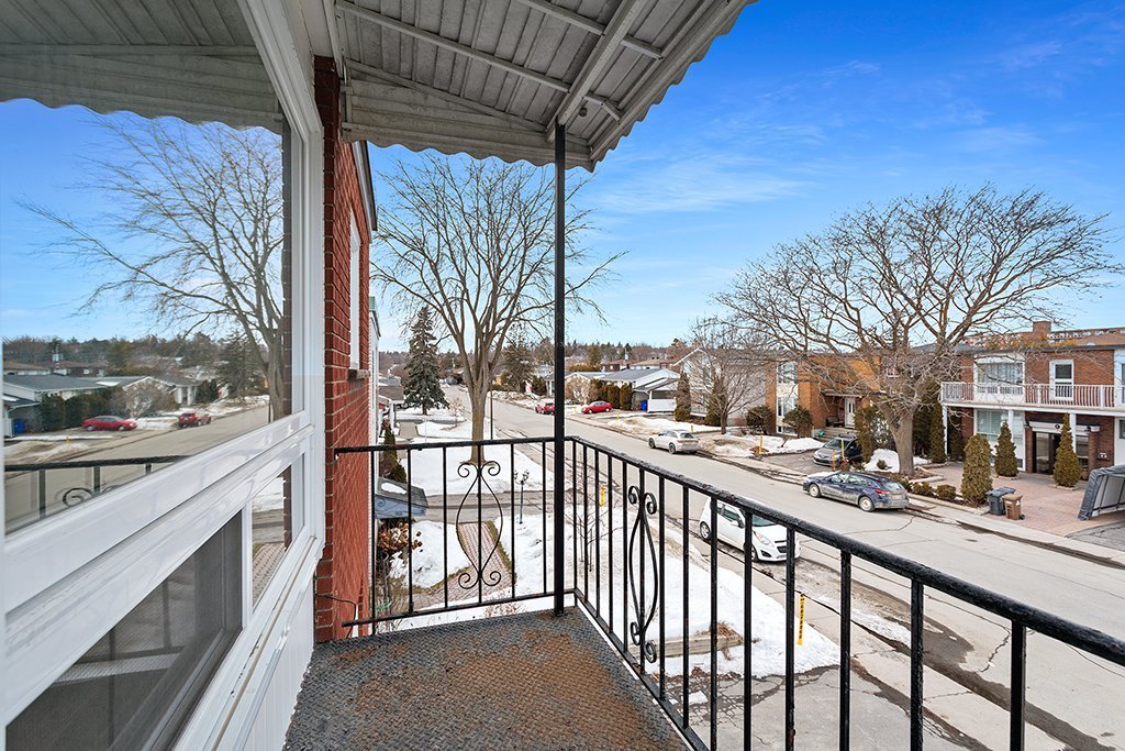 Balcony - Unité 6 / Unit 6