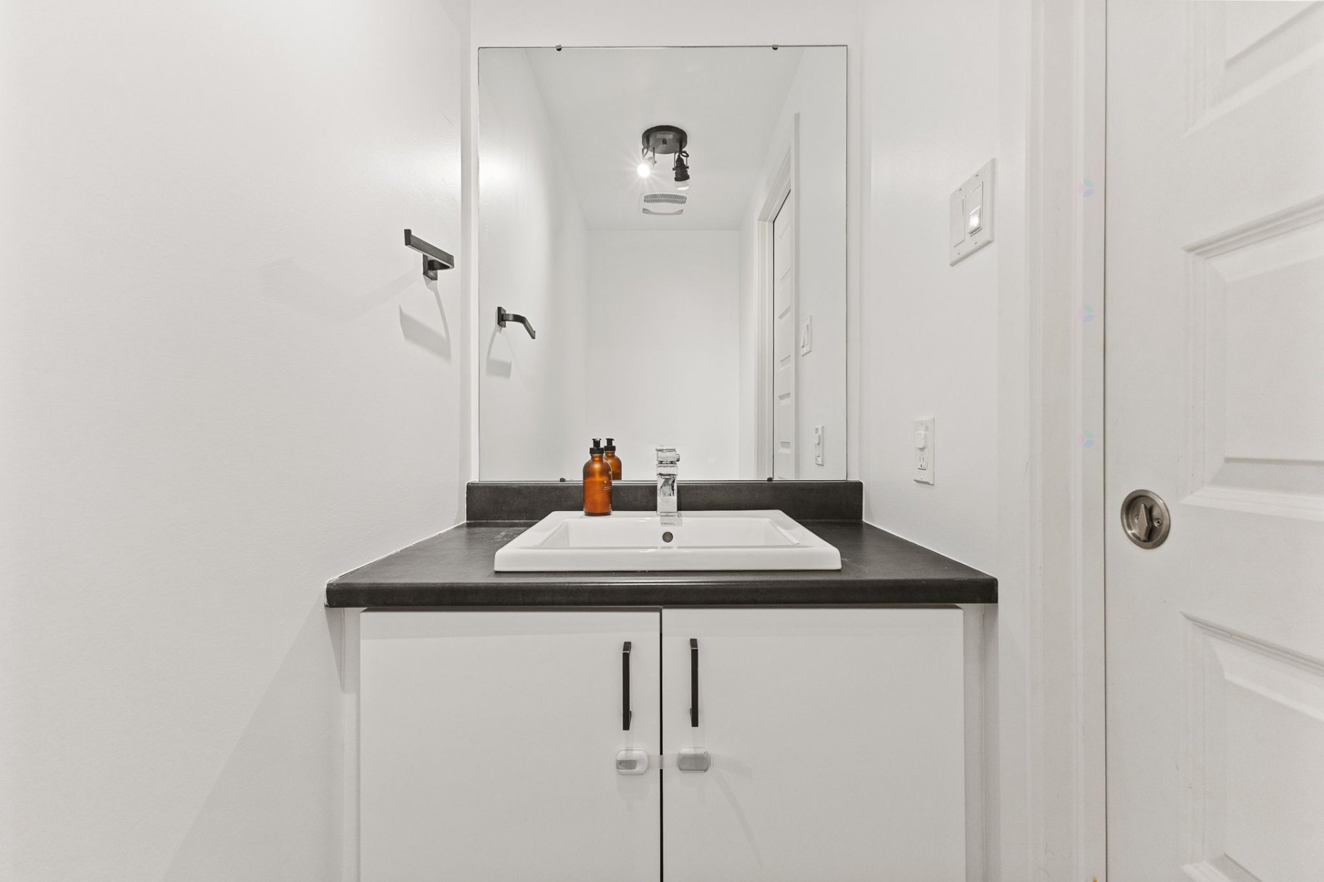 Powder room