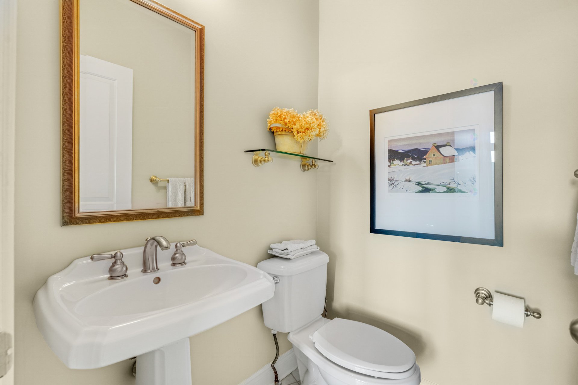 Powder room
