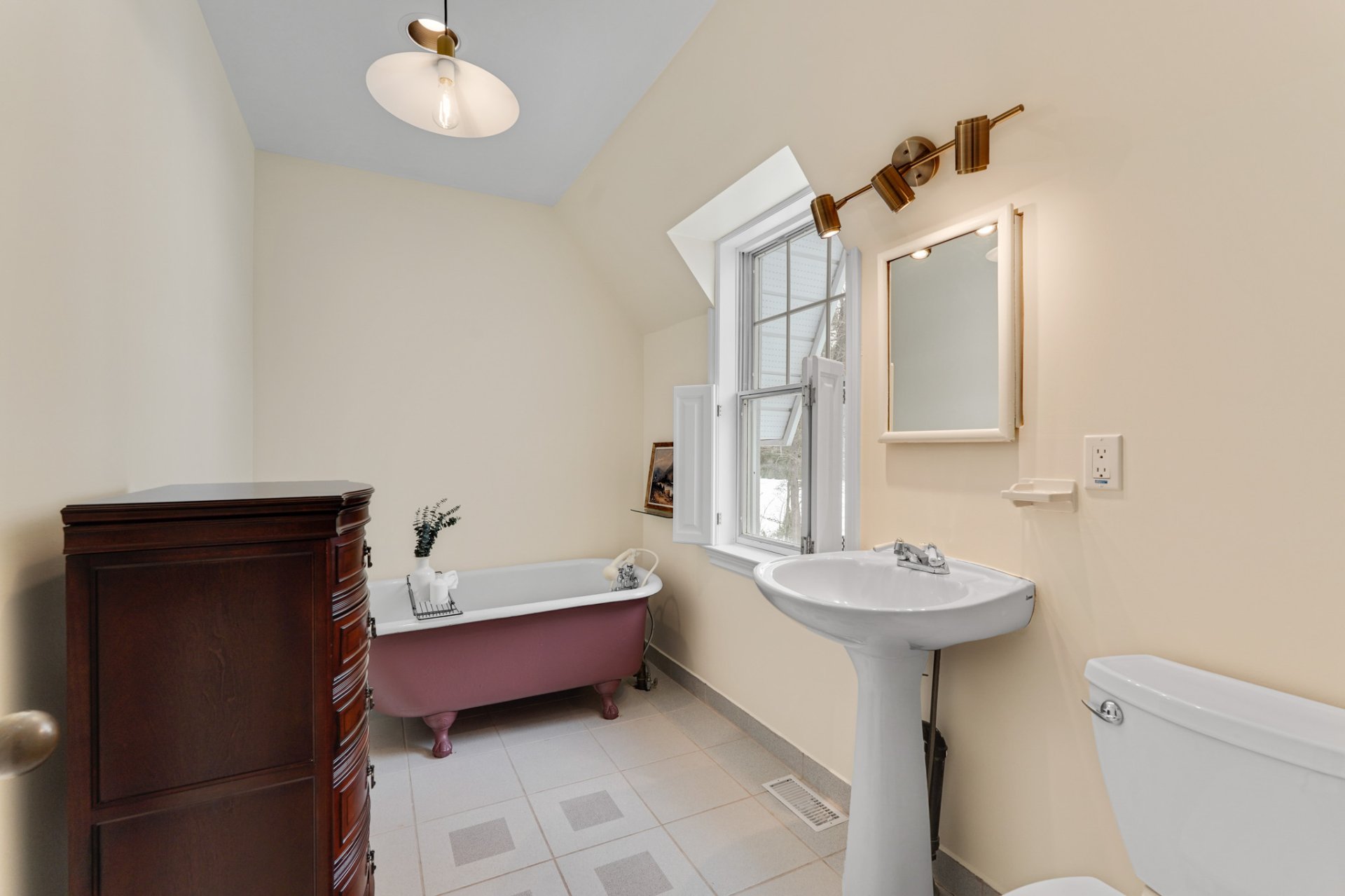 Salle de bains attenante à la CCP