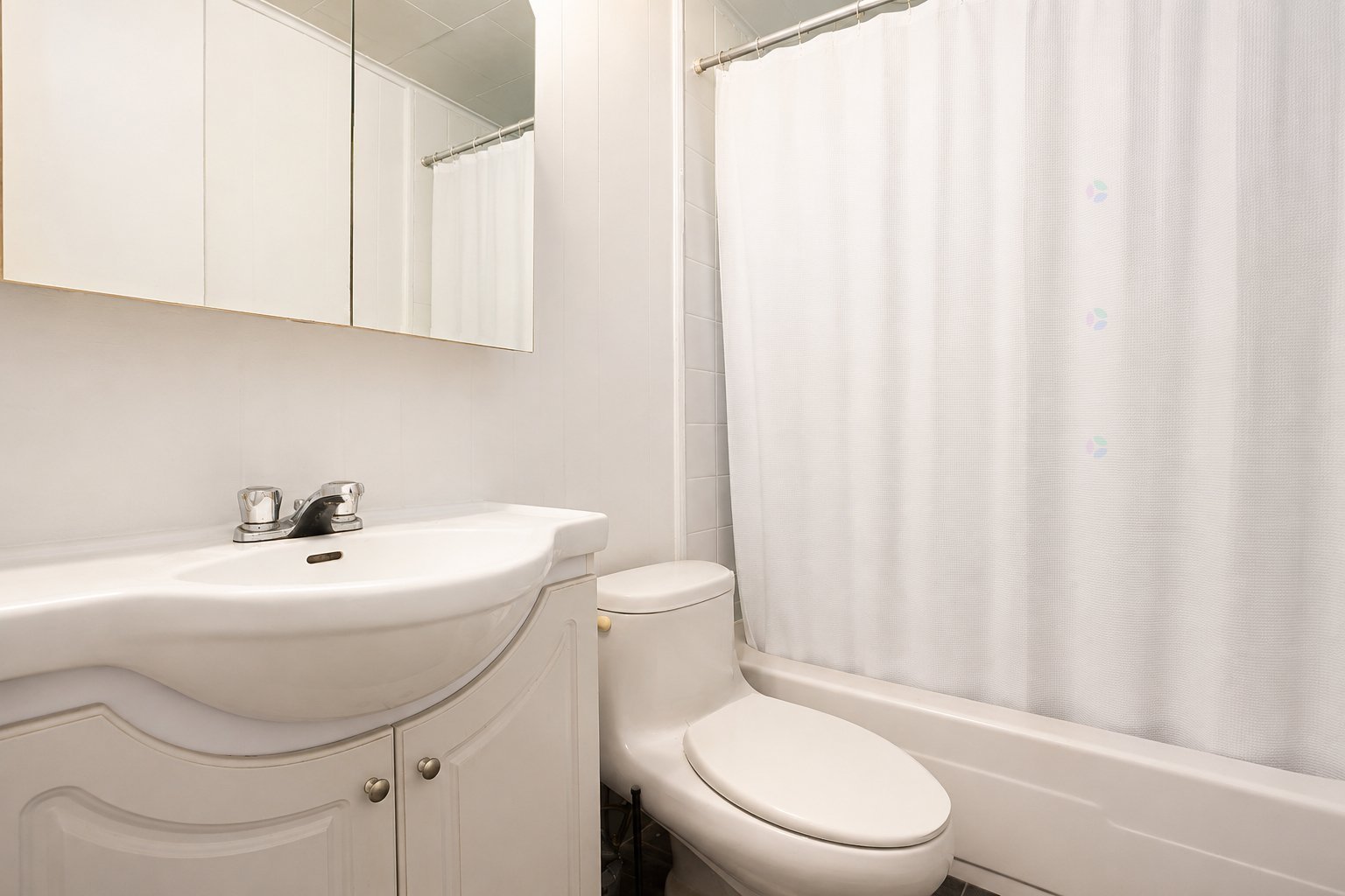 670 Maple Street Apt. B