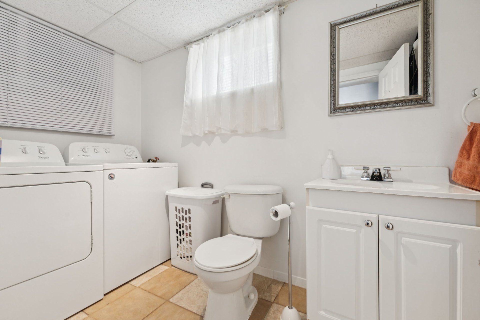 Powder room