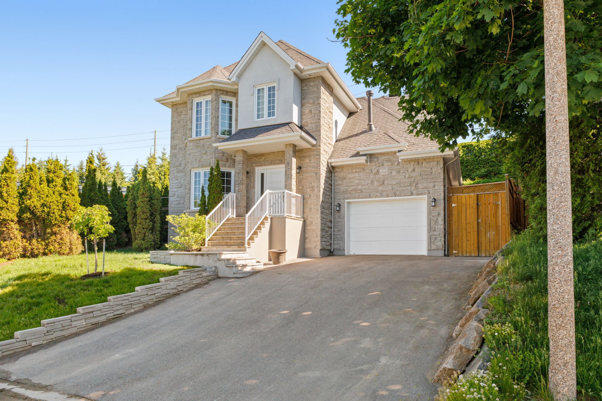 131 Rue de St-Vallier — photo 3