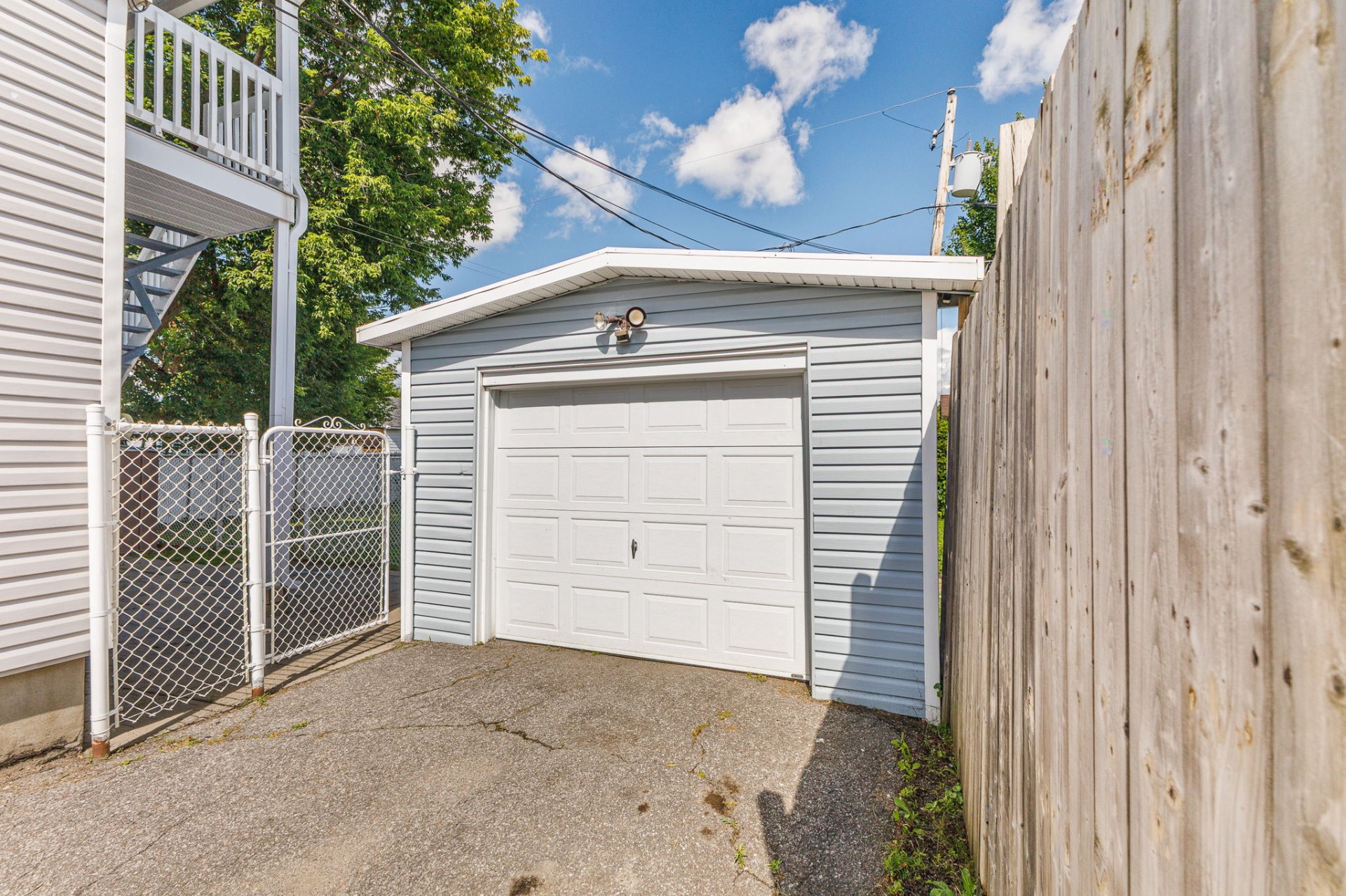 Garage