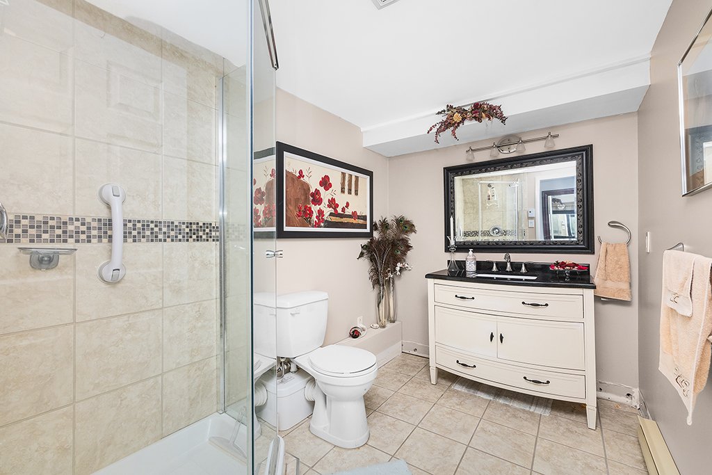 Salle de bains - sous-sol