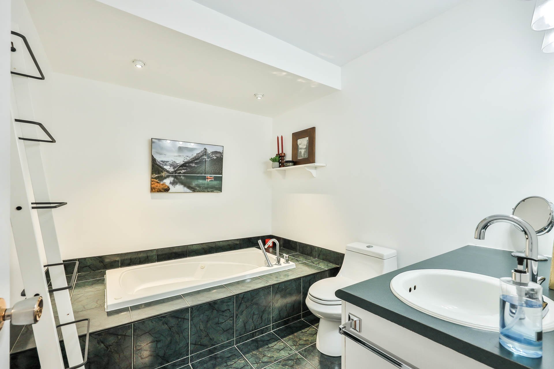 Ensuite bathroom