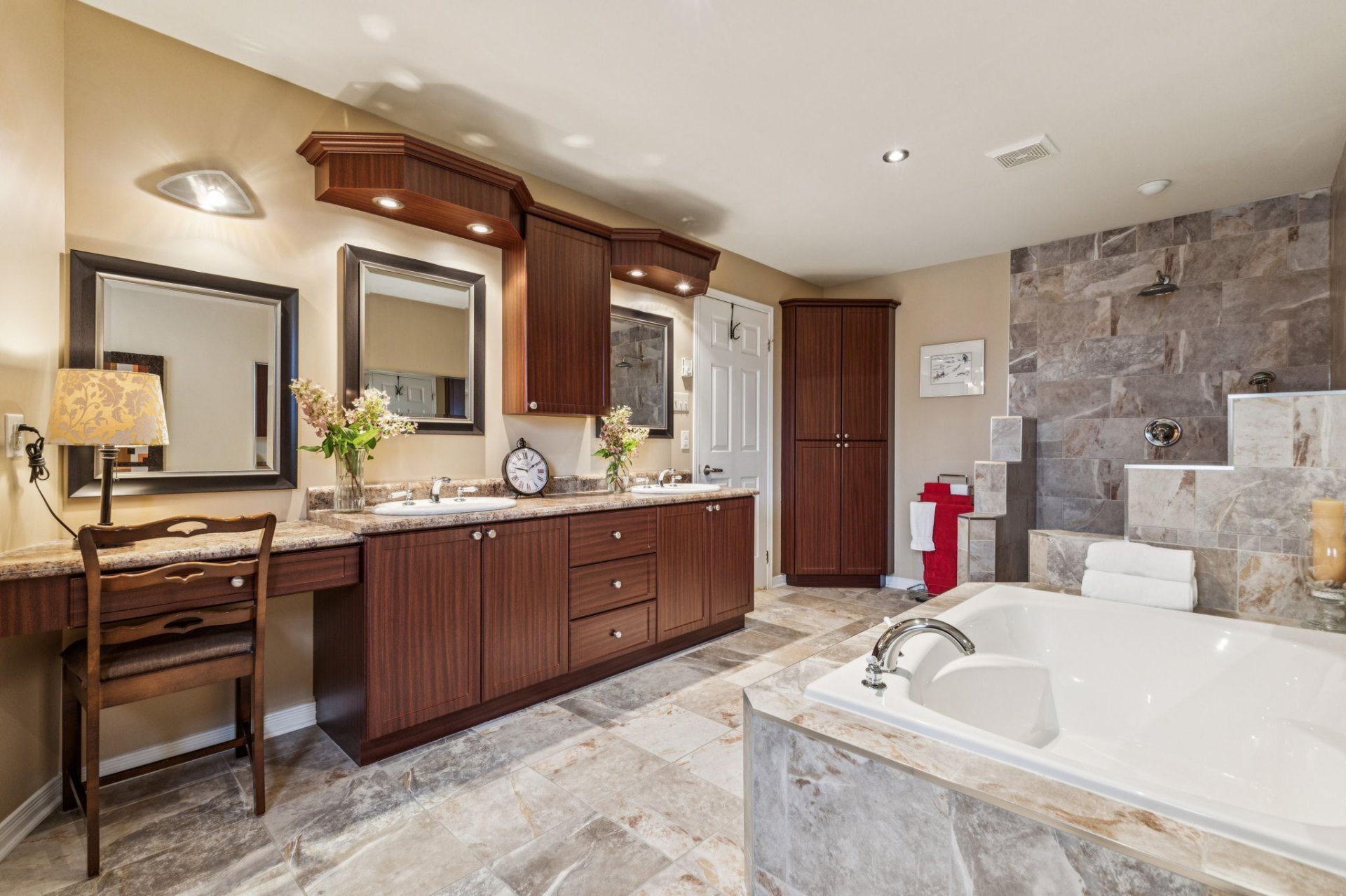 Ensuite bathroom