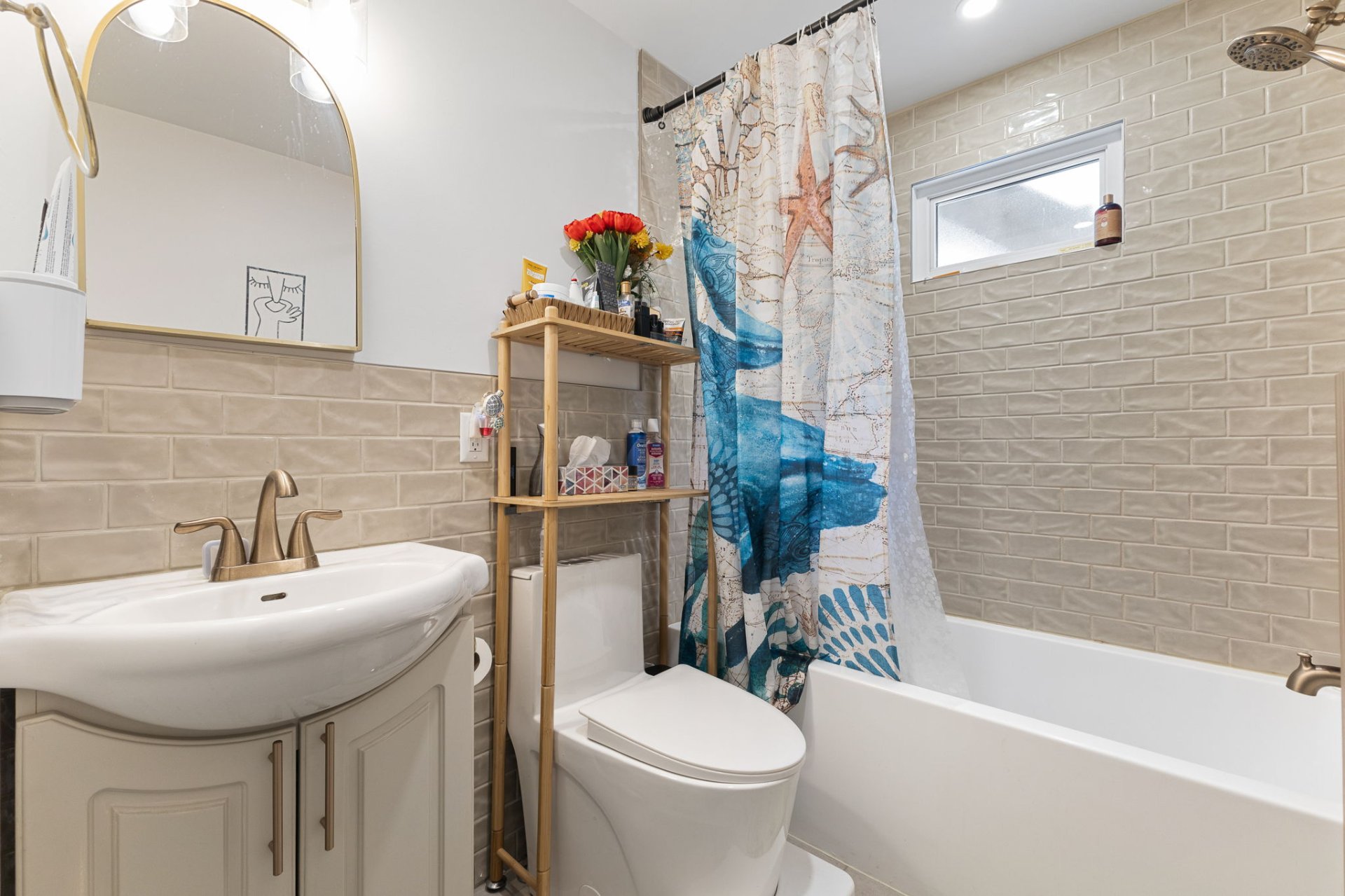 Bathroom - Apartment B