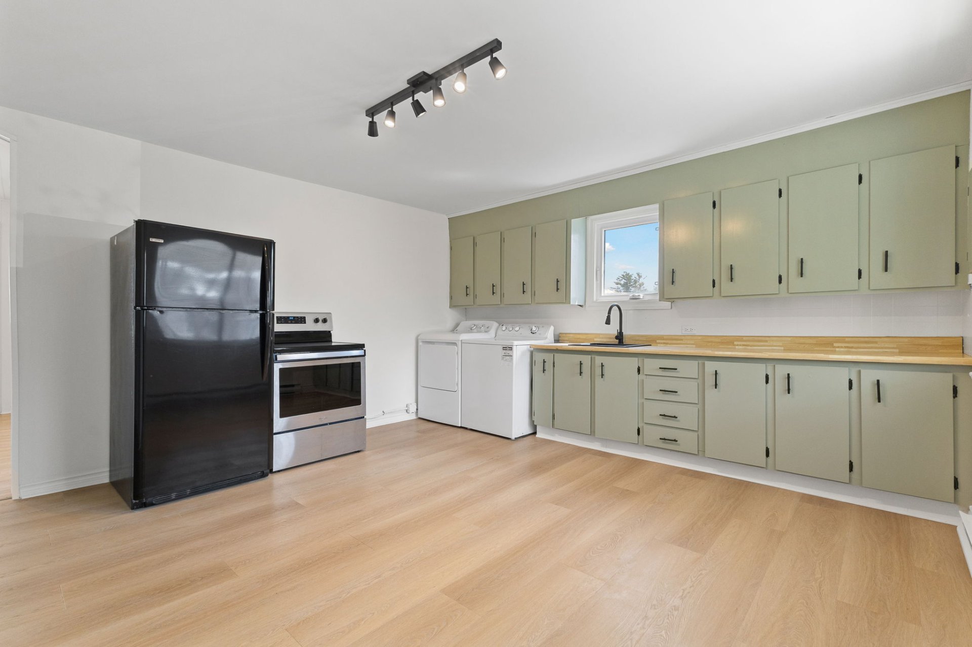 Kitchen - Apartment A