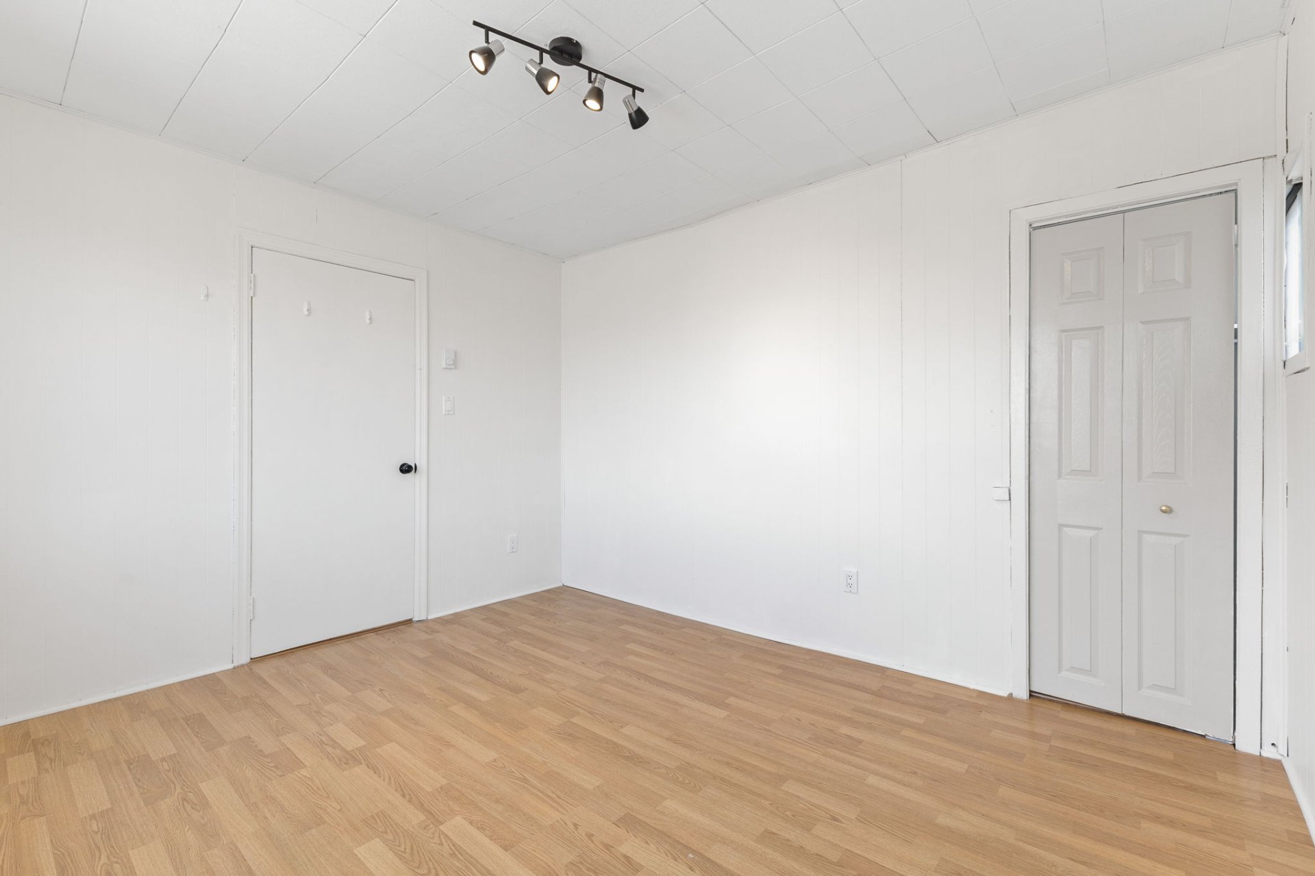 Master bedroom - Apartment A