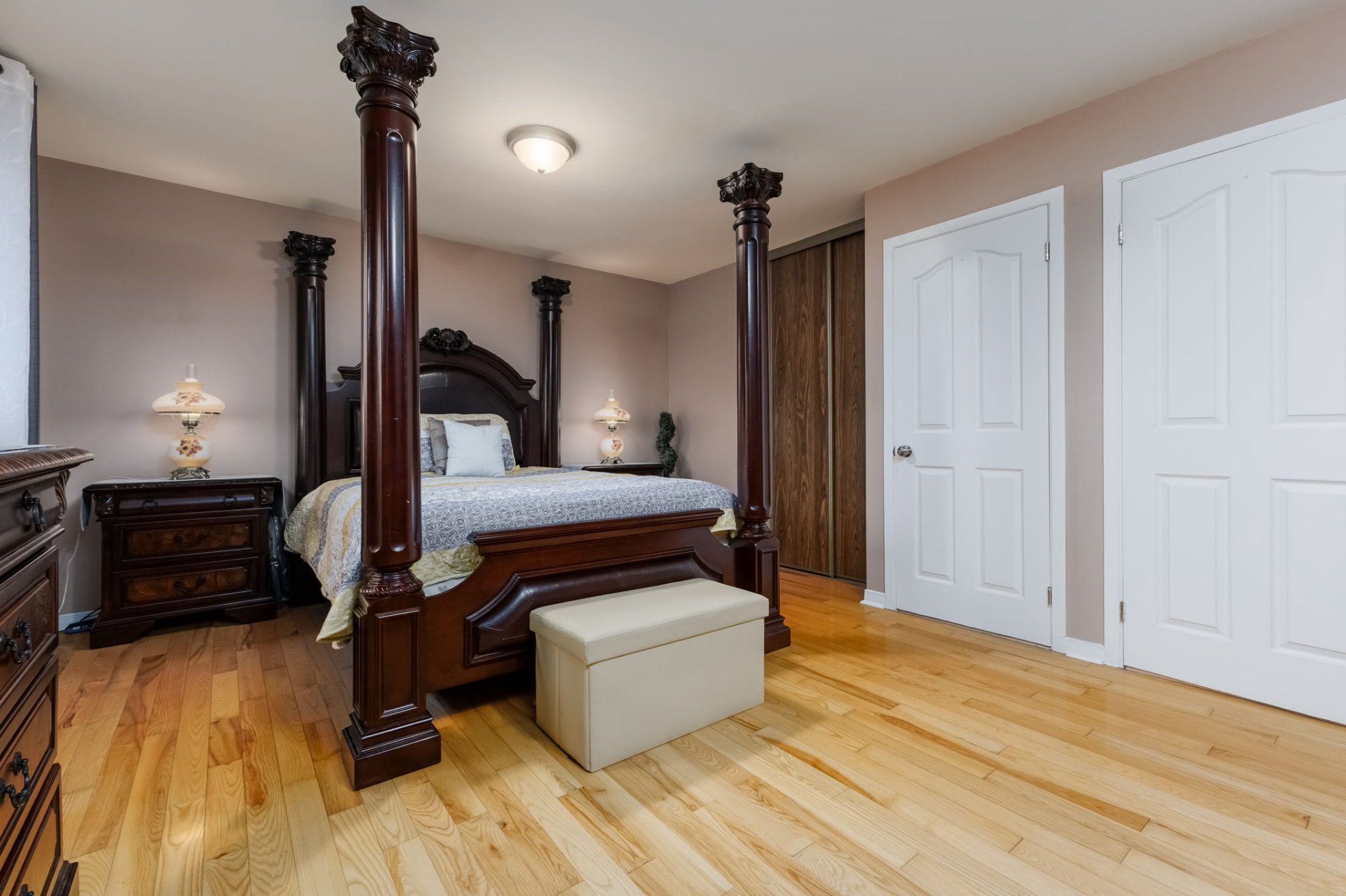 Chambre à coucher principale