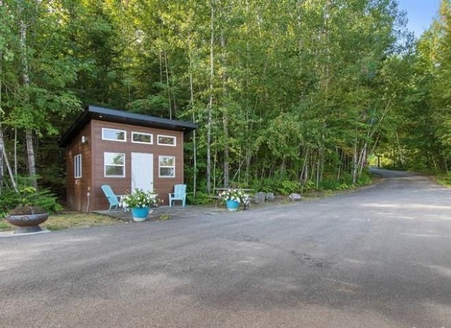Shed