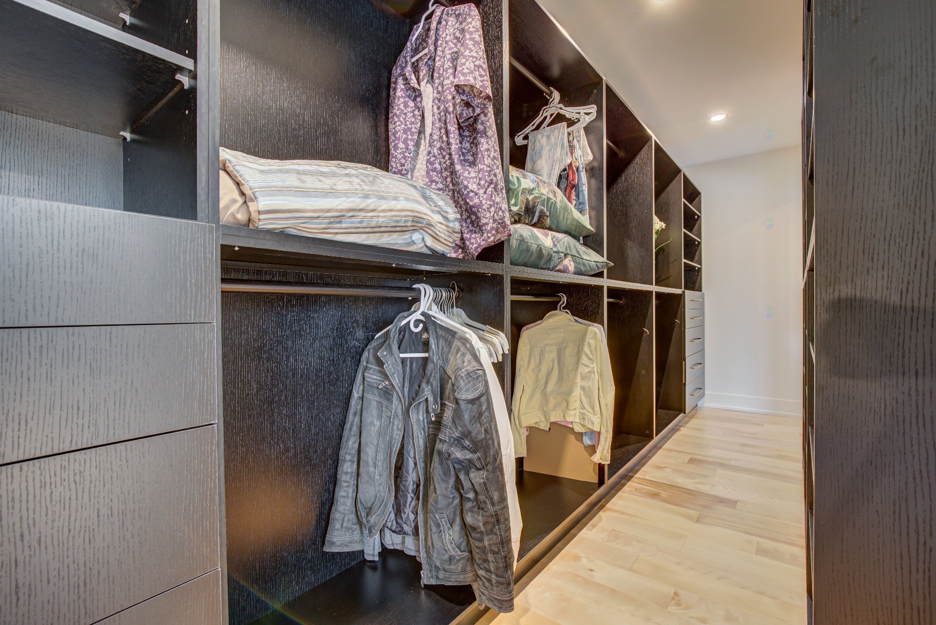 Walk-in closet