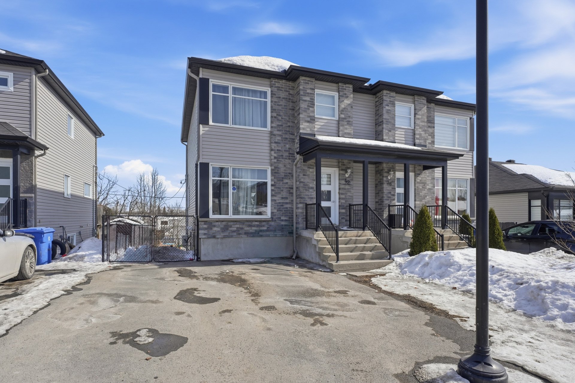 42 Rue Marcelle-Ferron 