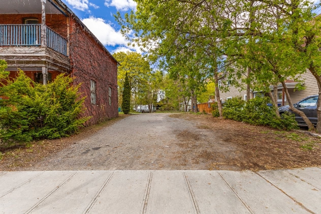 Land/Lot