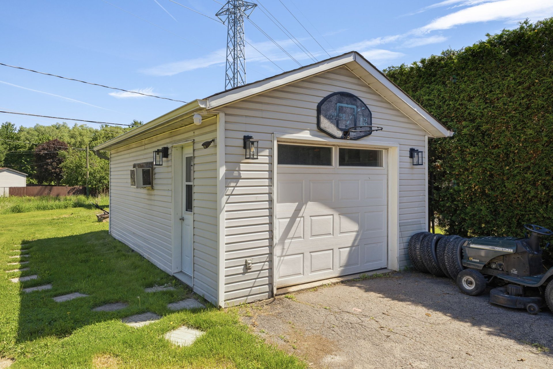Garage