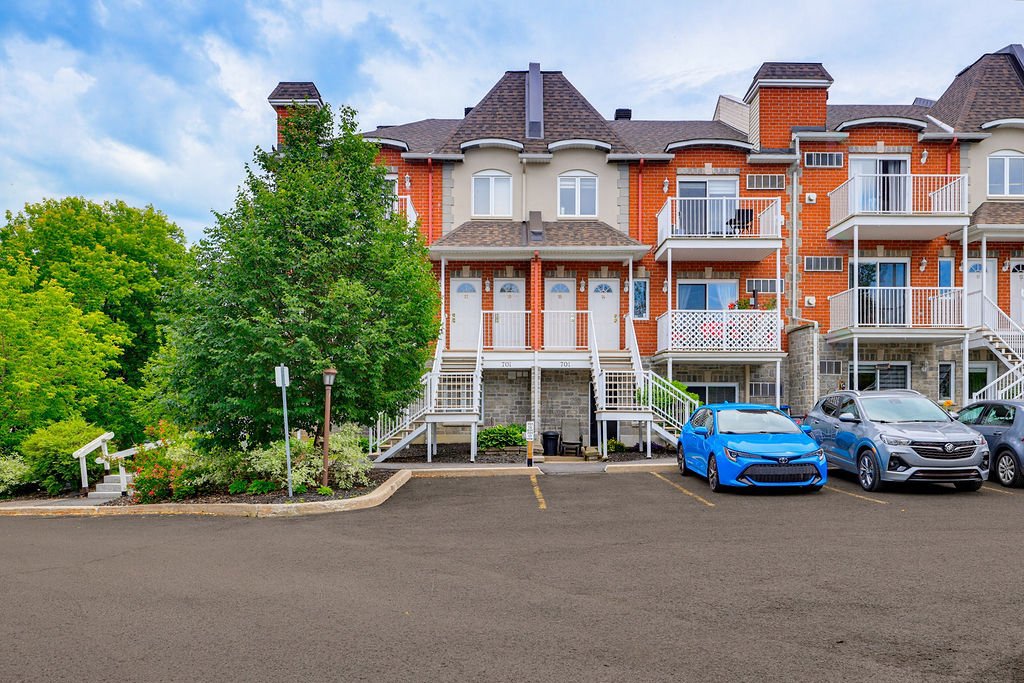 701 Boul. St-Joseph 16B