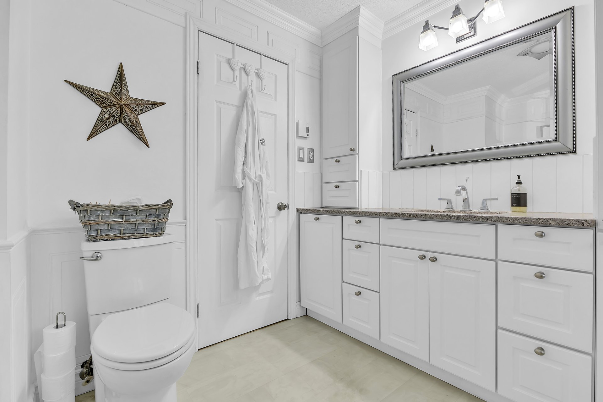 Salle de bains attenante à la CCP