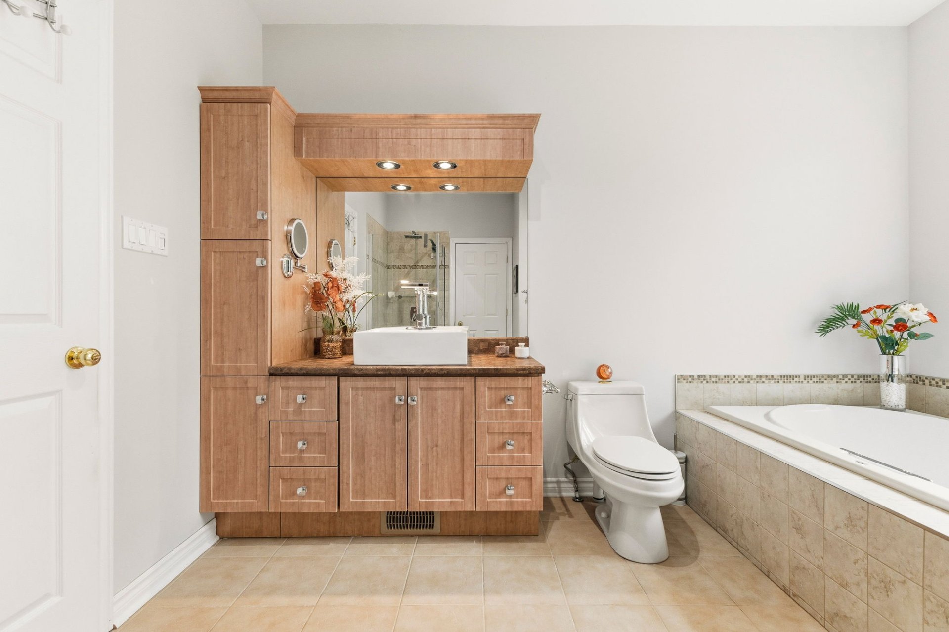 Salle de bains attenante à la CCP