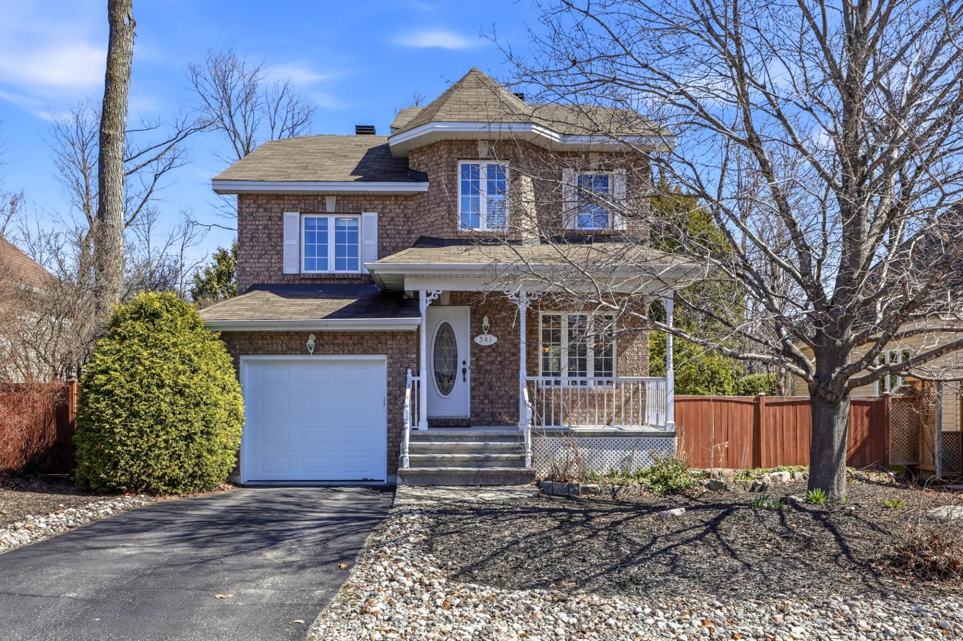 341 Rue Fred-Forsythe 