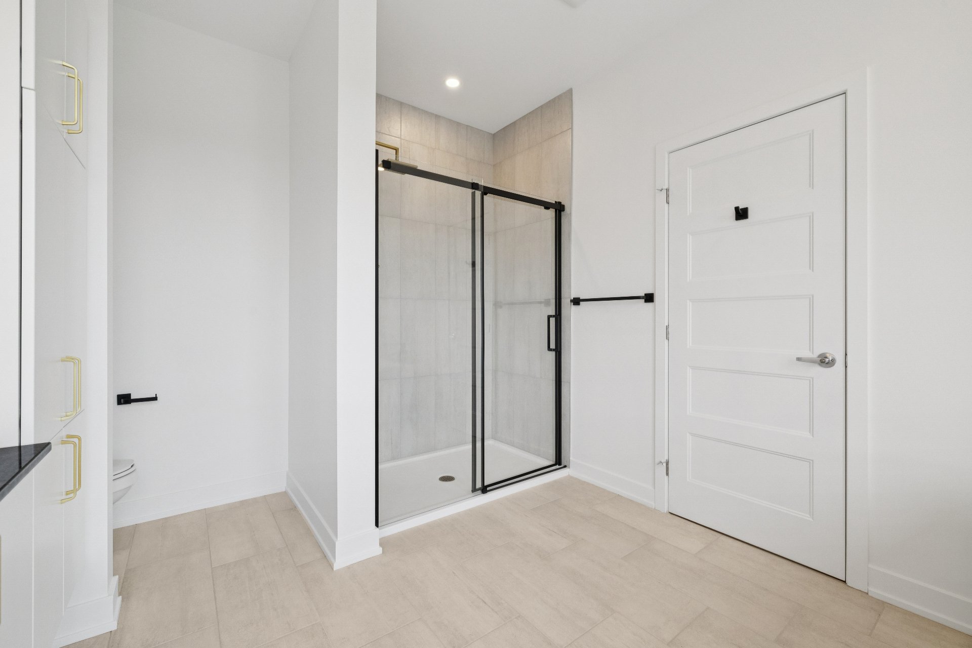 Salle de bains attenante à la CCP