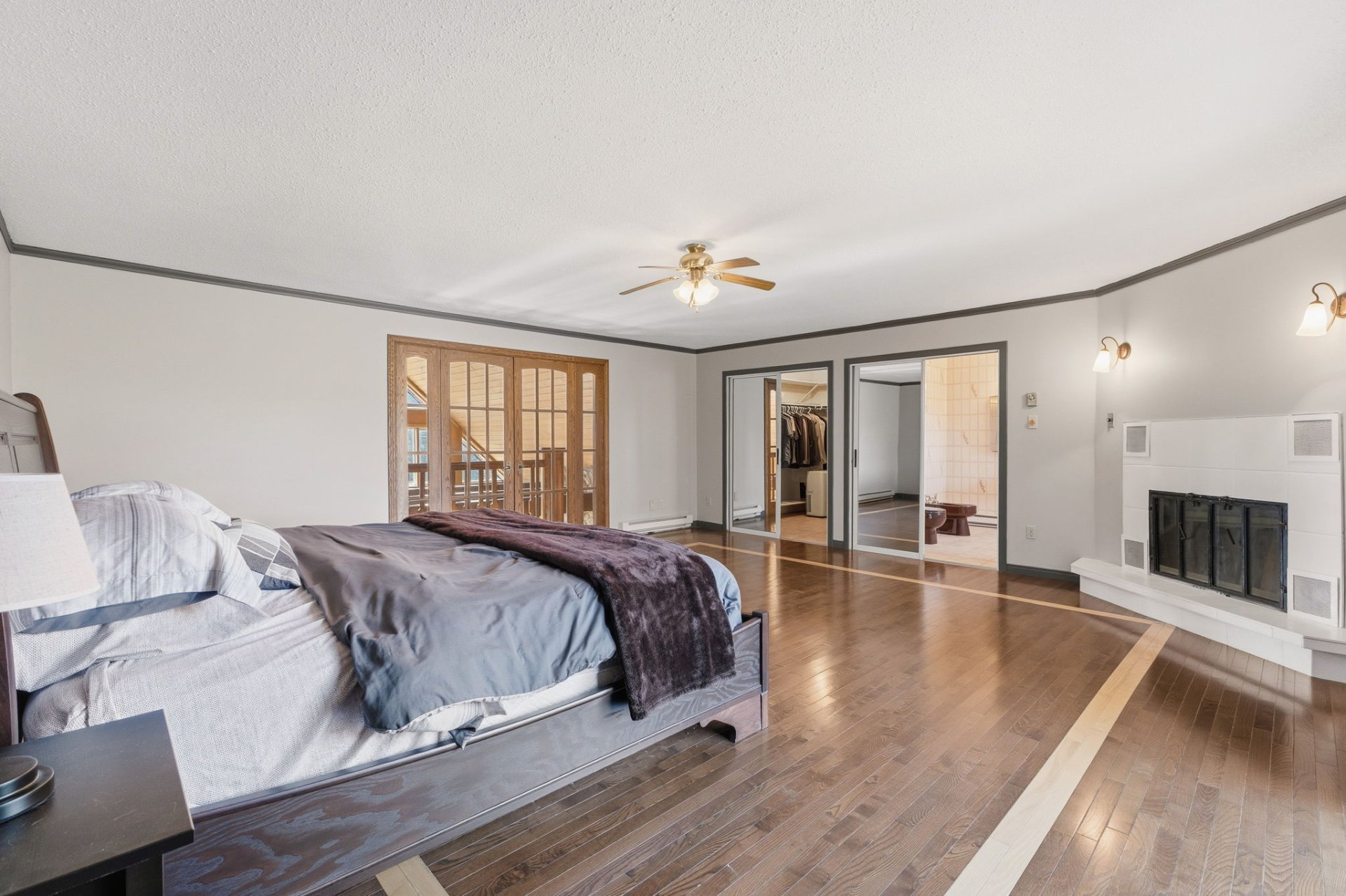 Primary bedroom
