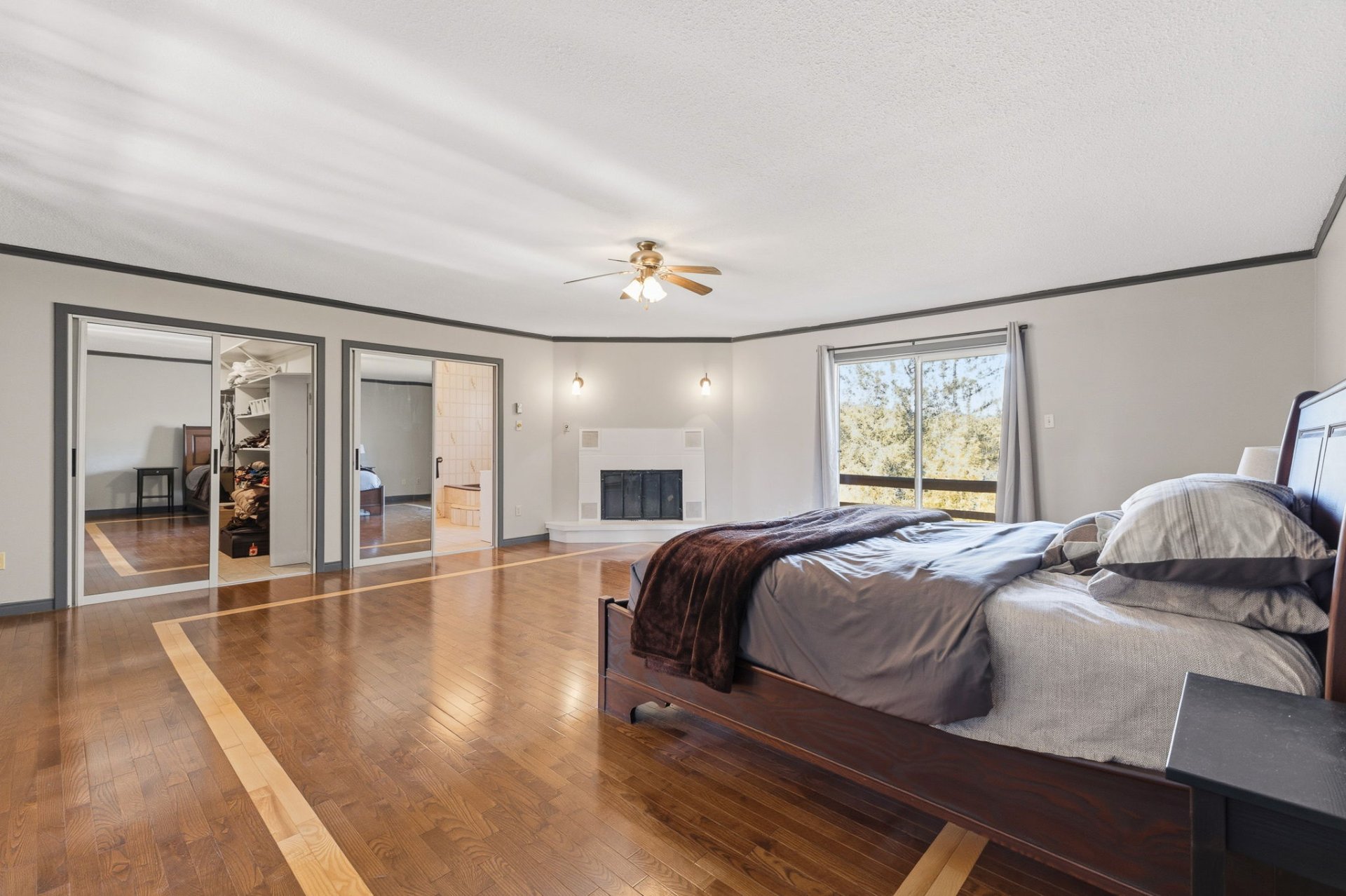 Primary bedroom