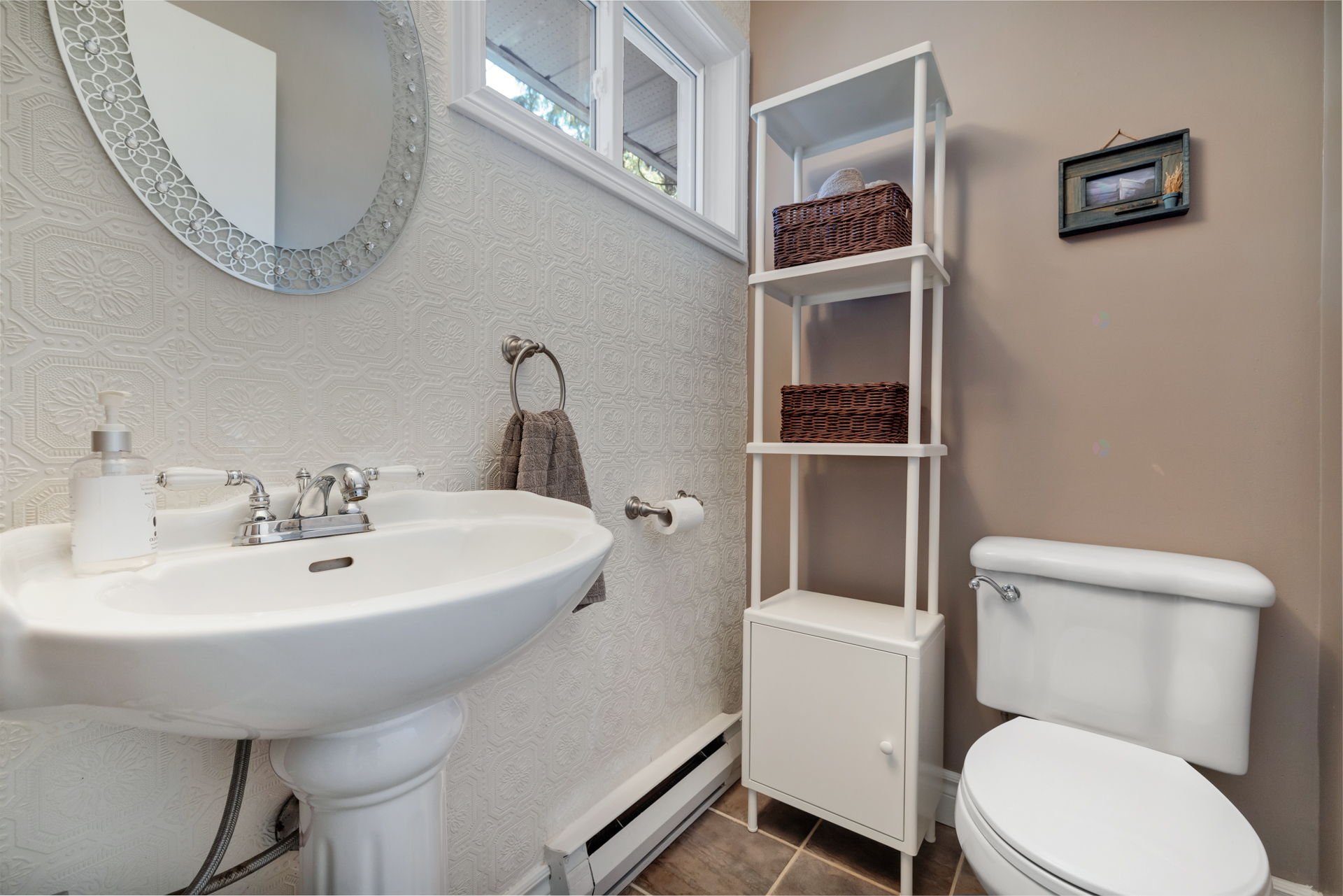 Powder room