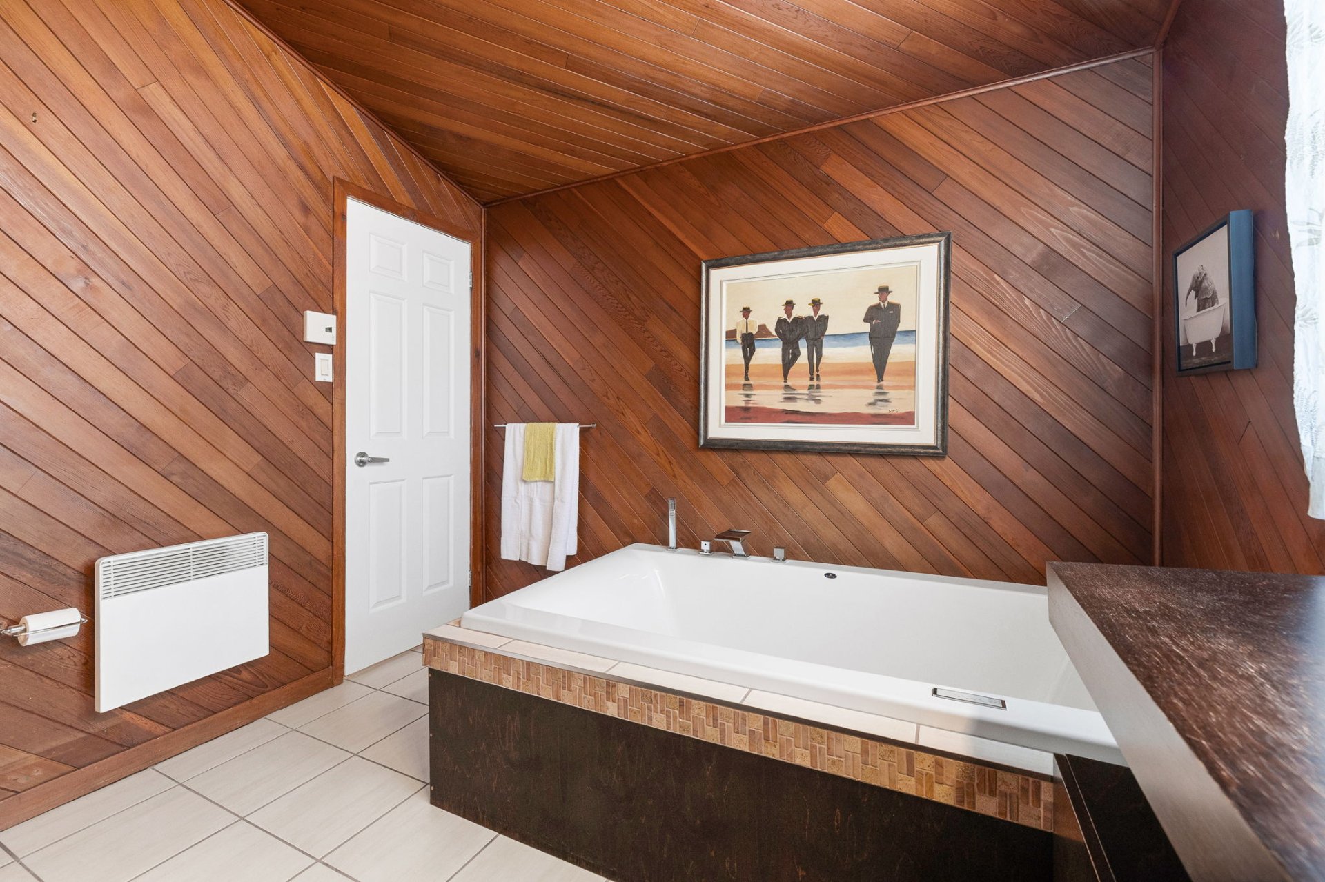 Ensuite bathroom