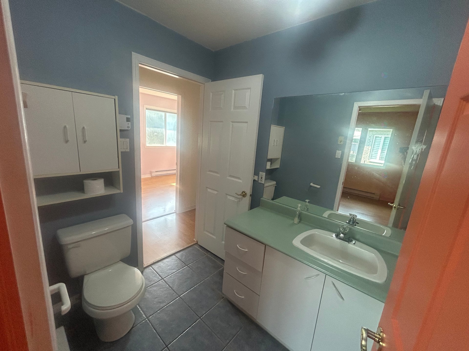 Ensuite bathroom