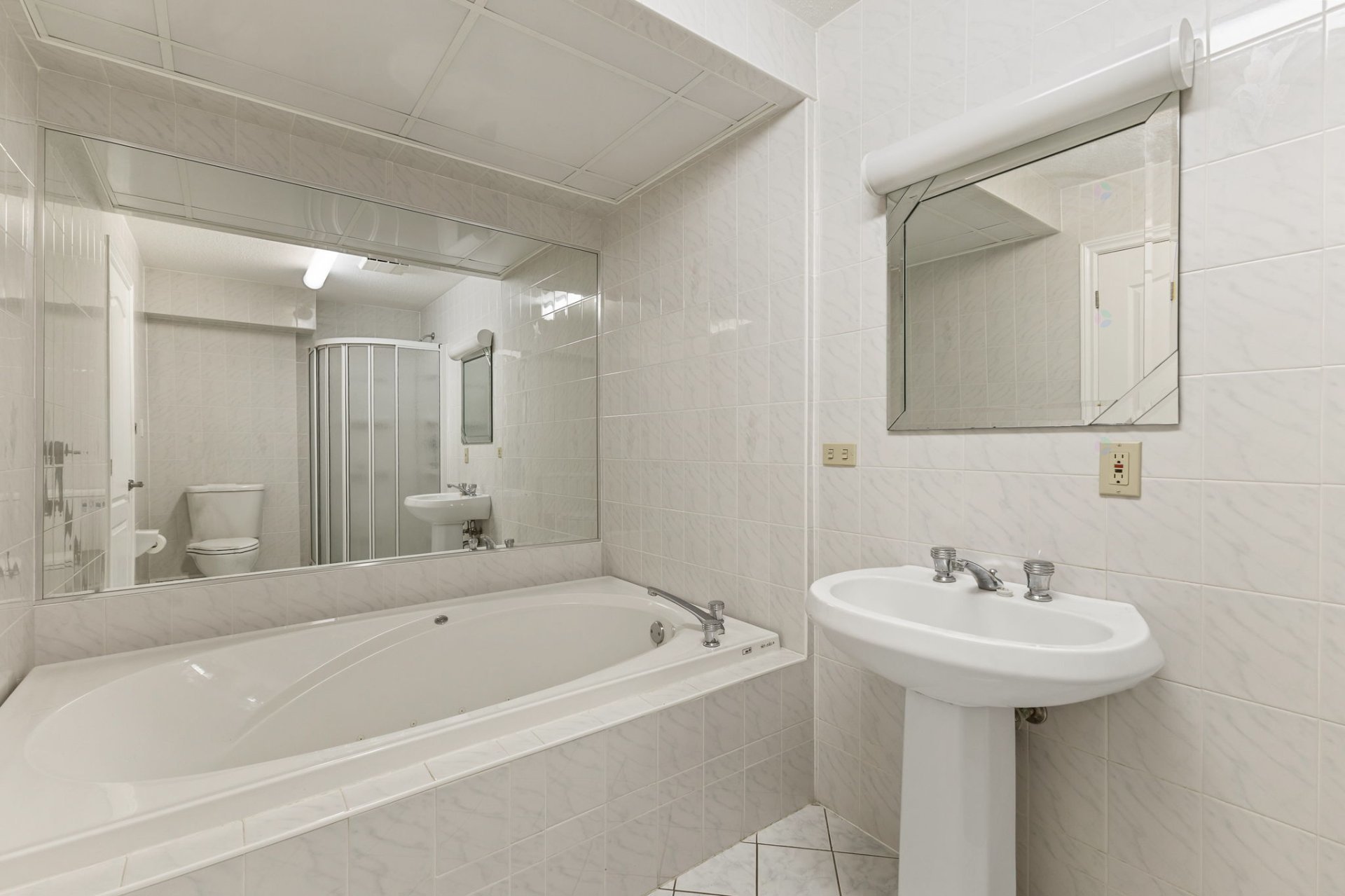 Salle de bains attenante à la CCP