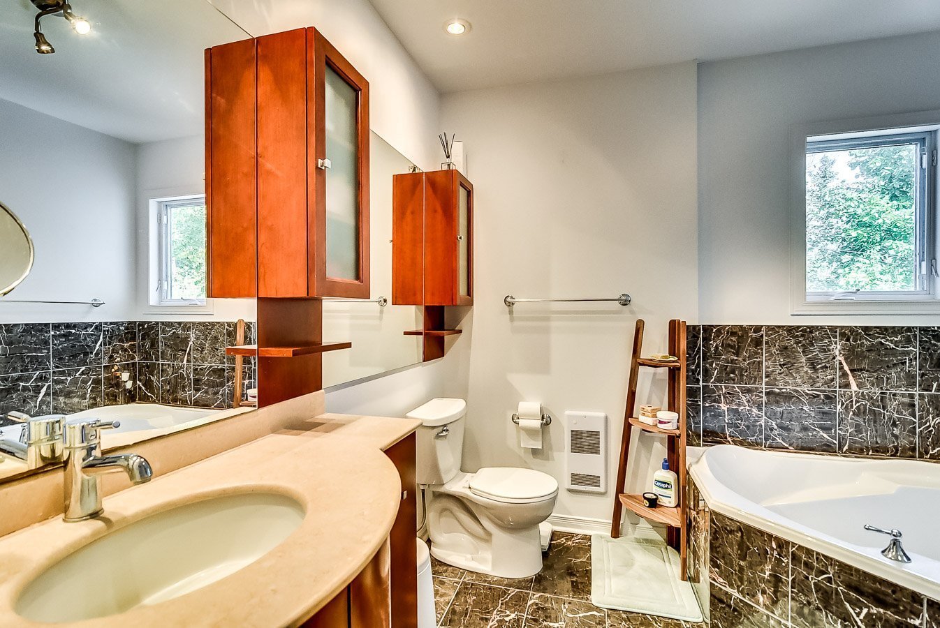 Ensuite bathroom