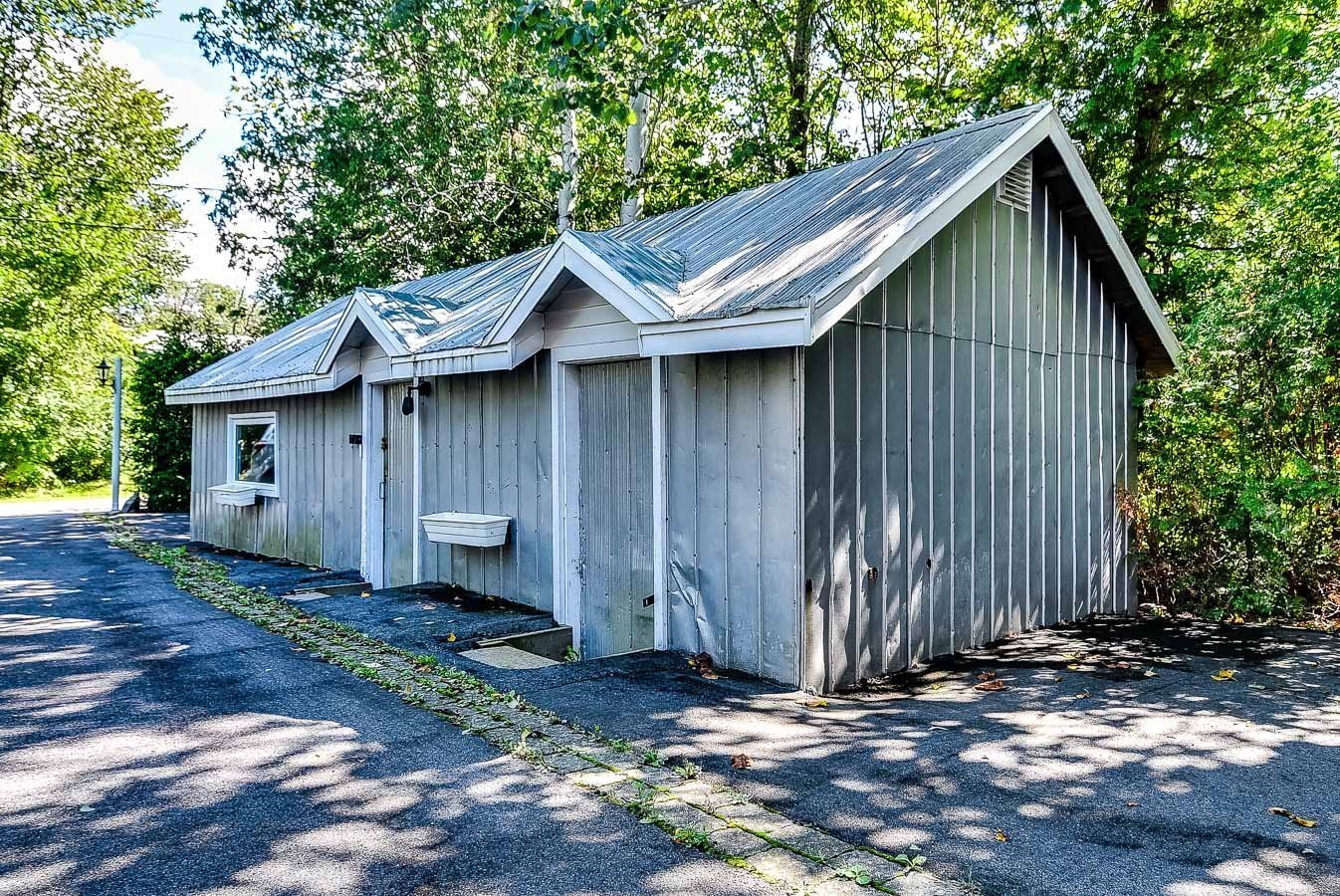 Shed