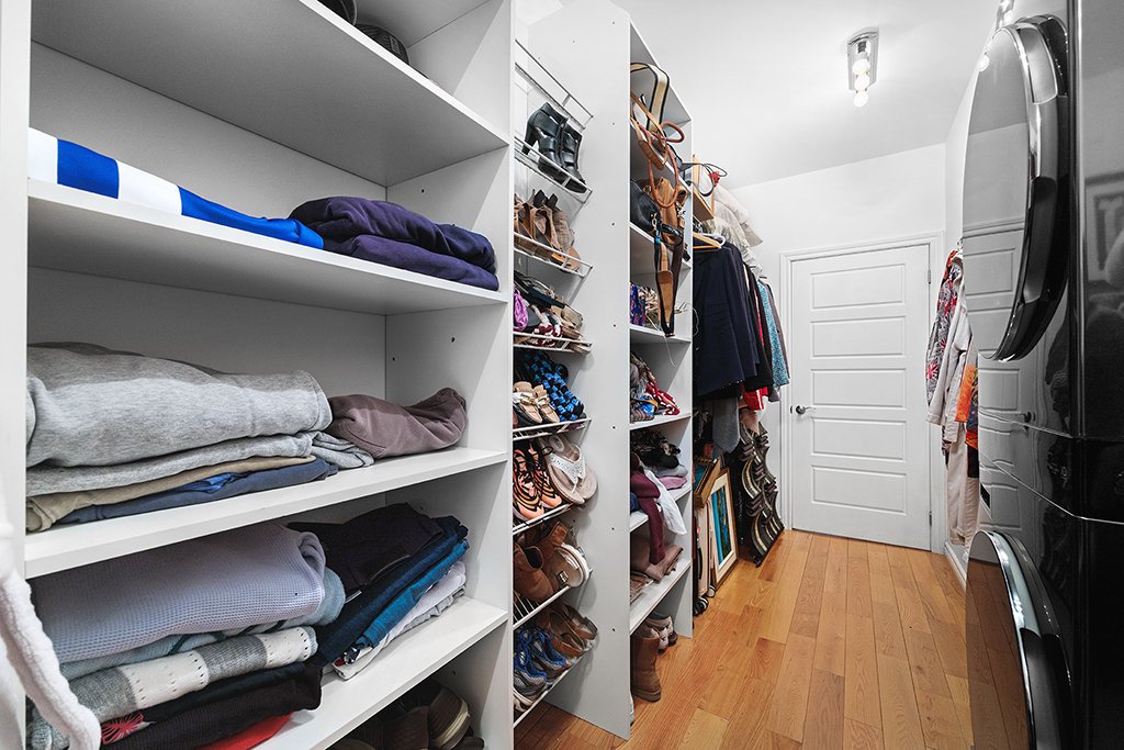 Walk-in closet