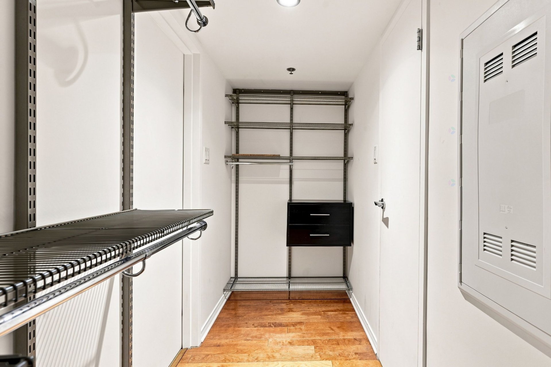 Walk-in closet