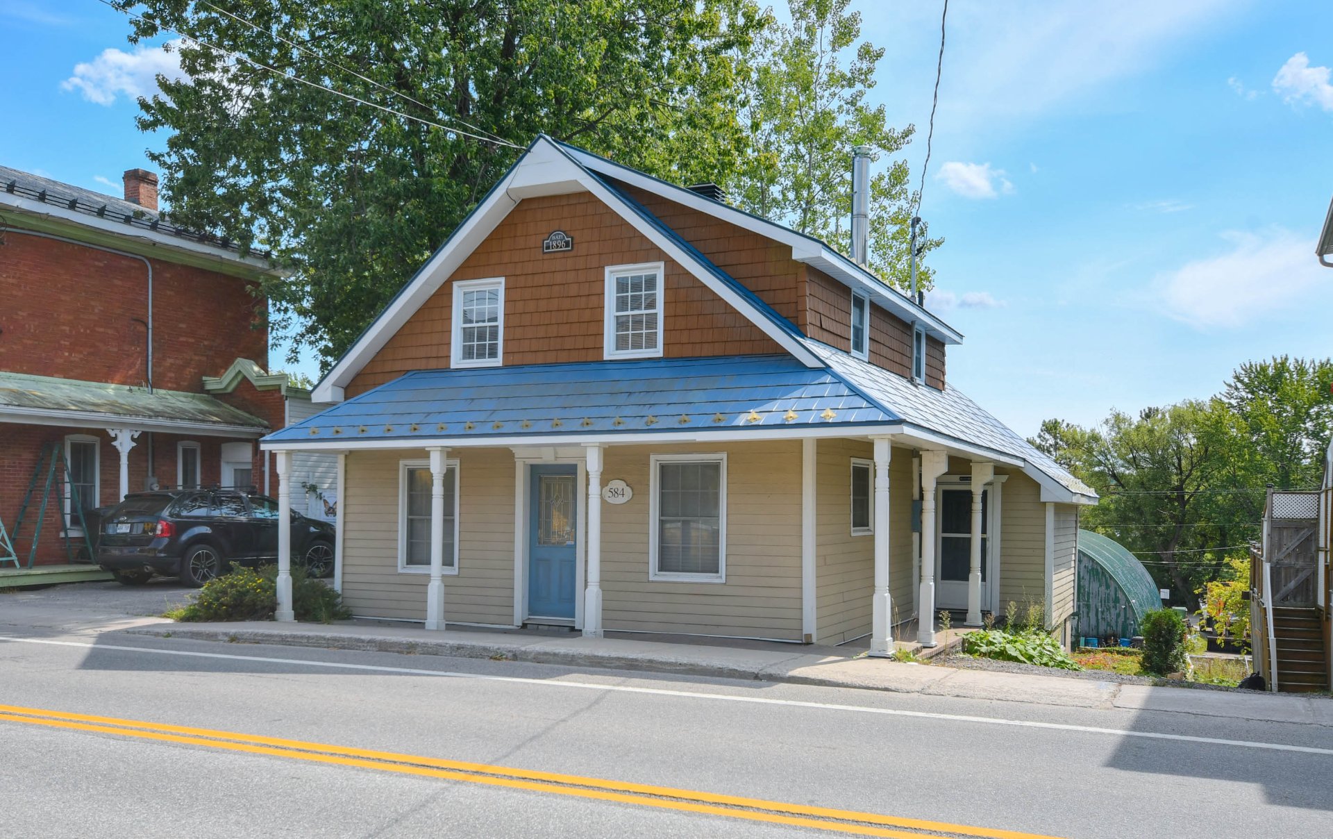 584 Rue Notre-Dame 