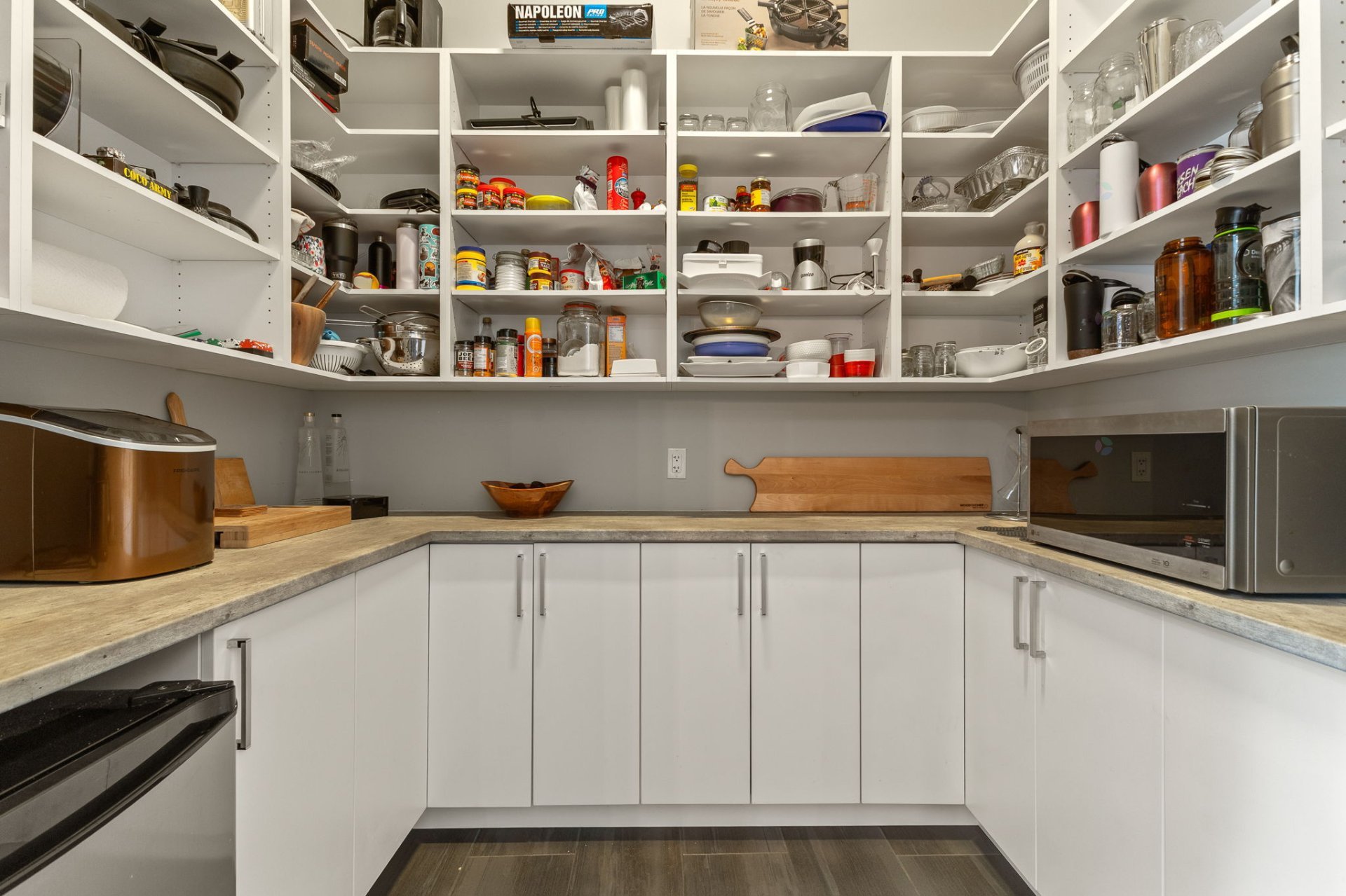 Walk-in closet