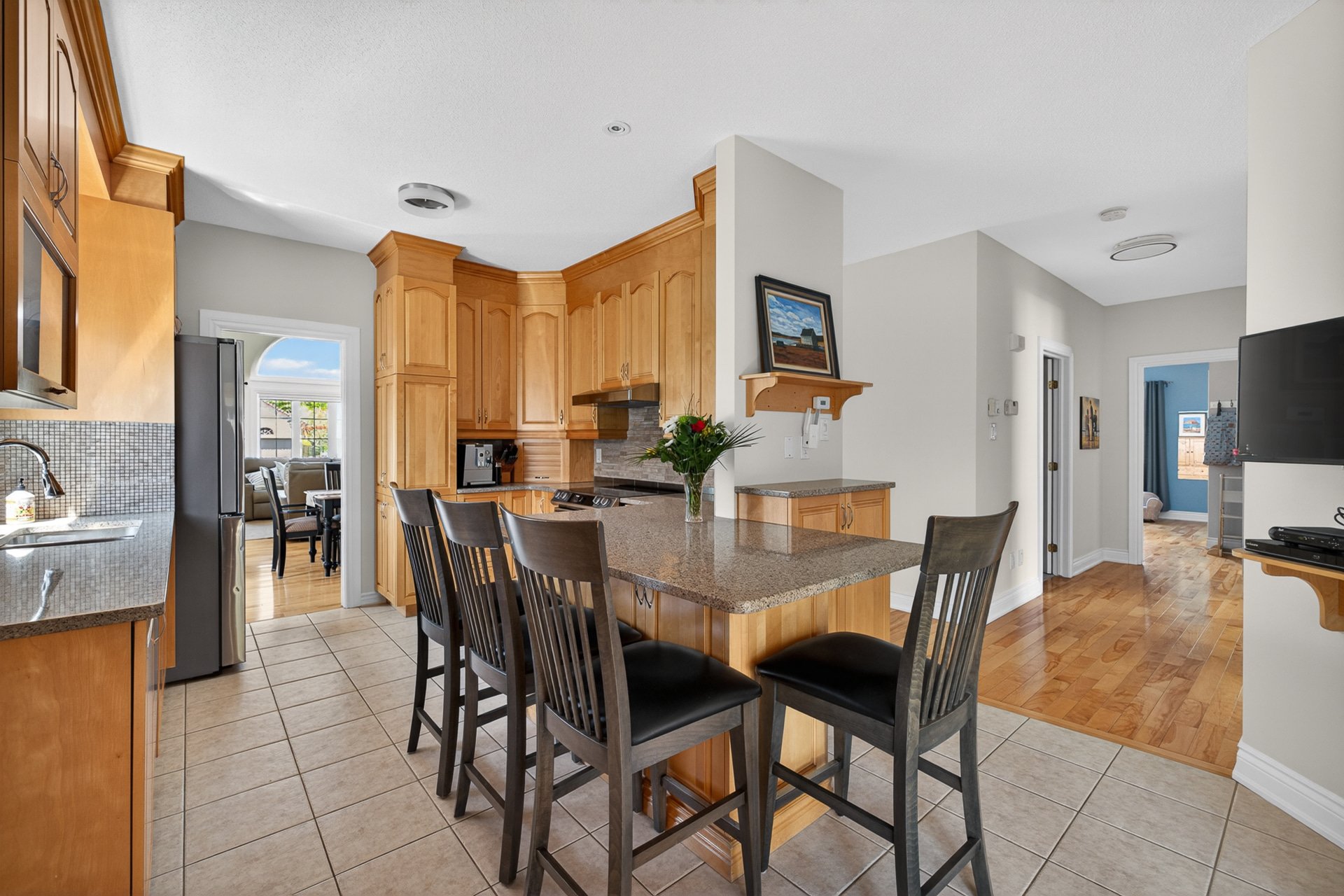 Kitchen - Large island