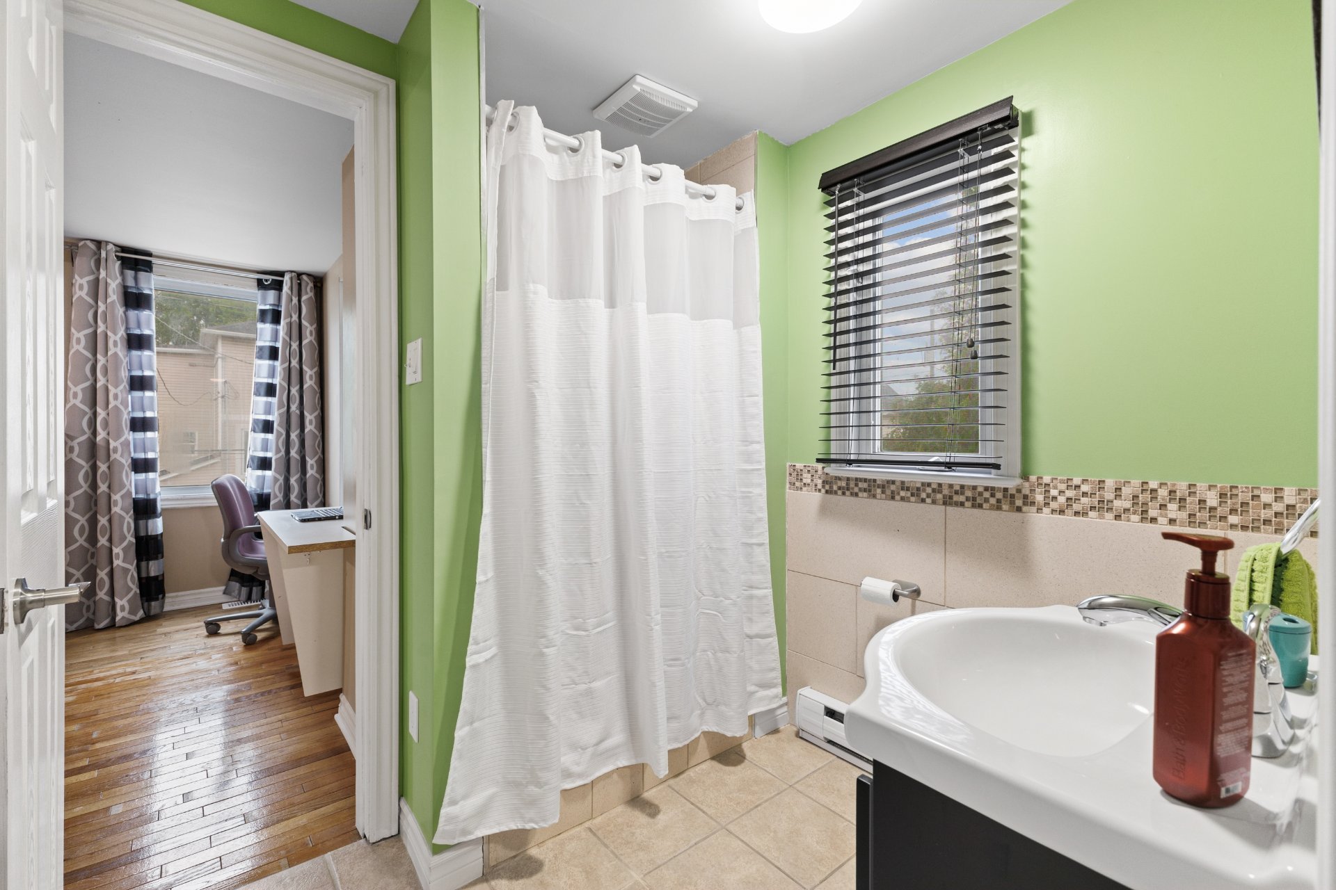 Salle de bains attenante à la CCP