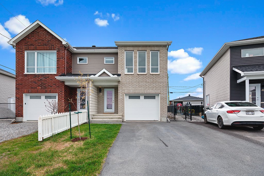 330 Rue des Hauts-Bois 